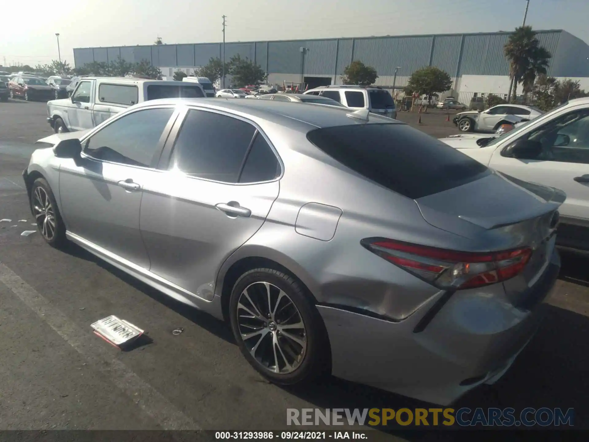 3 Photograph of a damaged car 4T1B11HKXKU266473 TOYOTA CAMRY 2019