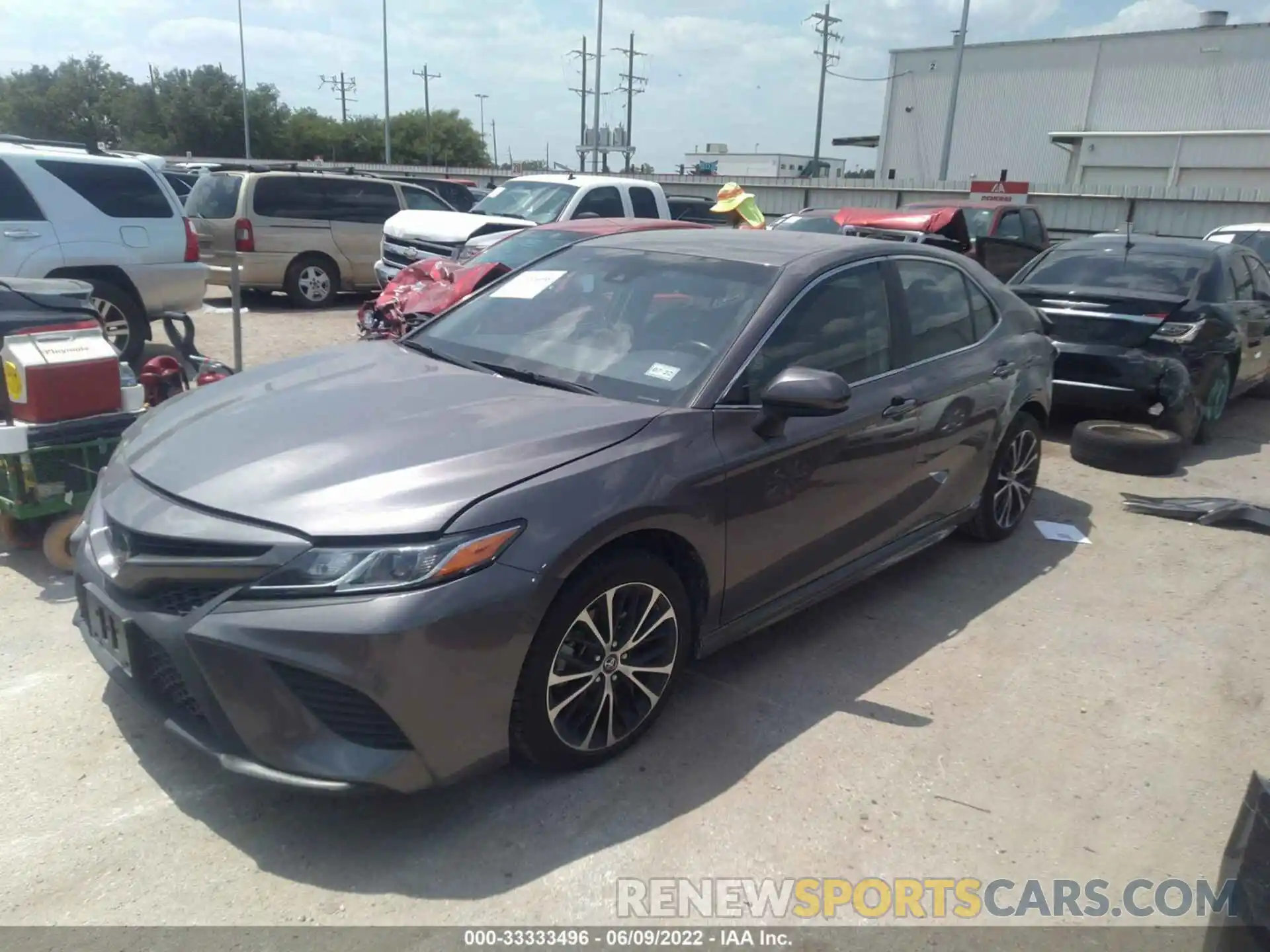 2 Photograph of a damaged car 4T1B11HKXKU266876 TOYOTA CAMRY 2019