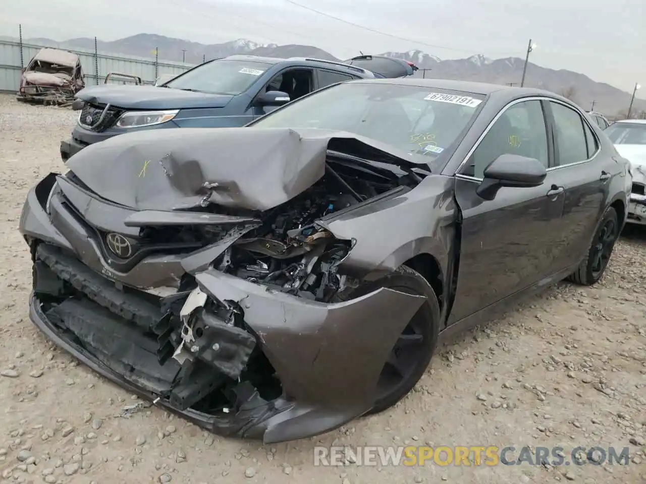 2 Фотография поврежденного автомобиля 4T1B11HKXKU267235 TOYOTA CAMRY 2019