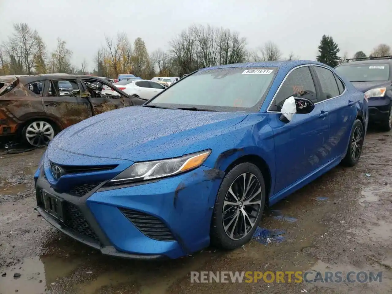 2 Photograph of a damaged car 4T1B11HKXKU267915 TOYOTA CAMRY 2019