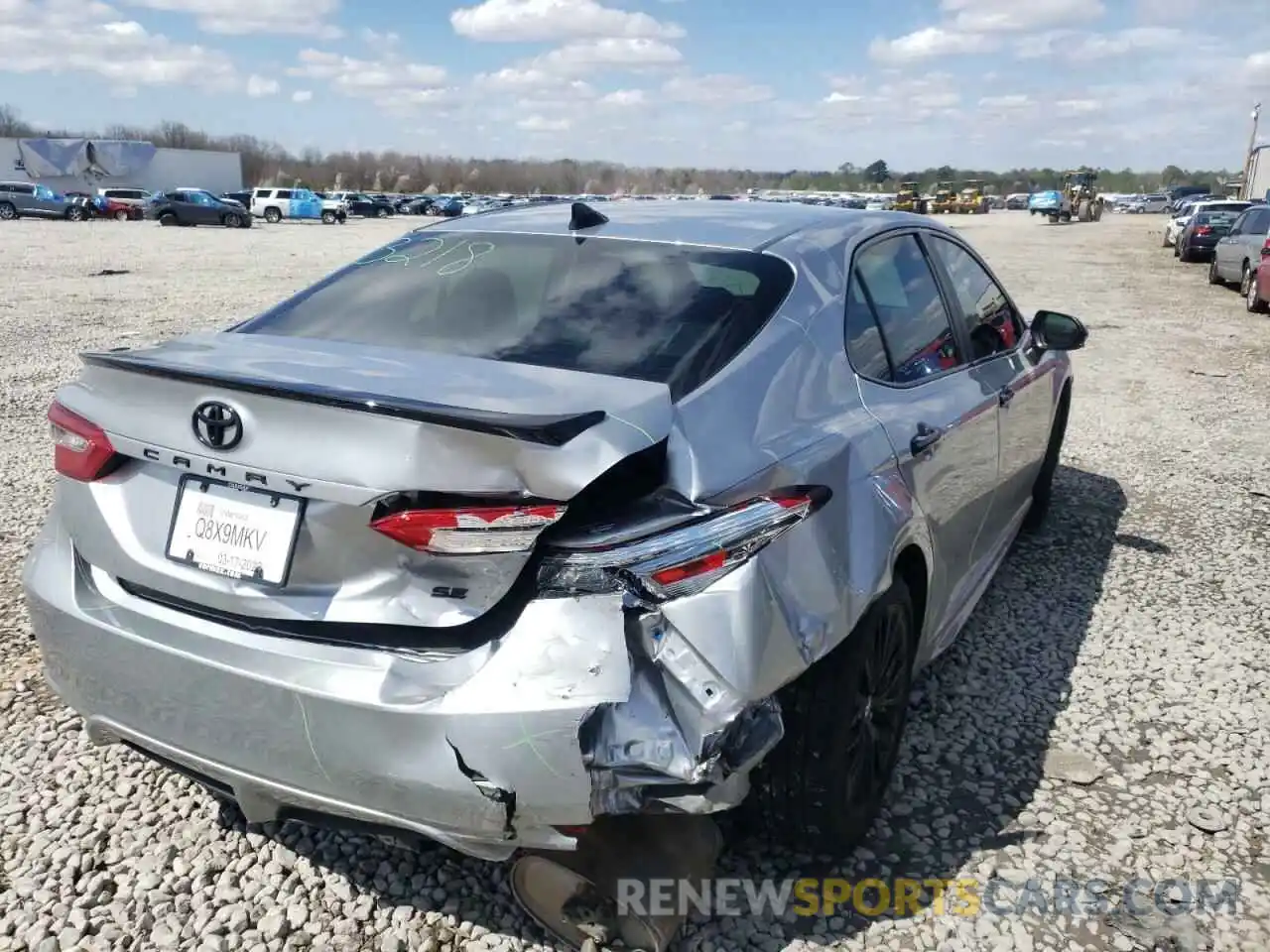 4 Photograph of a damaged car 4T1B11HKXKU267946 TOYOTA CAMRY 2019