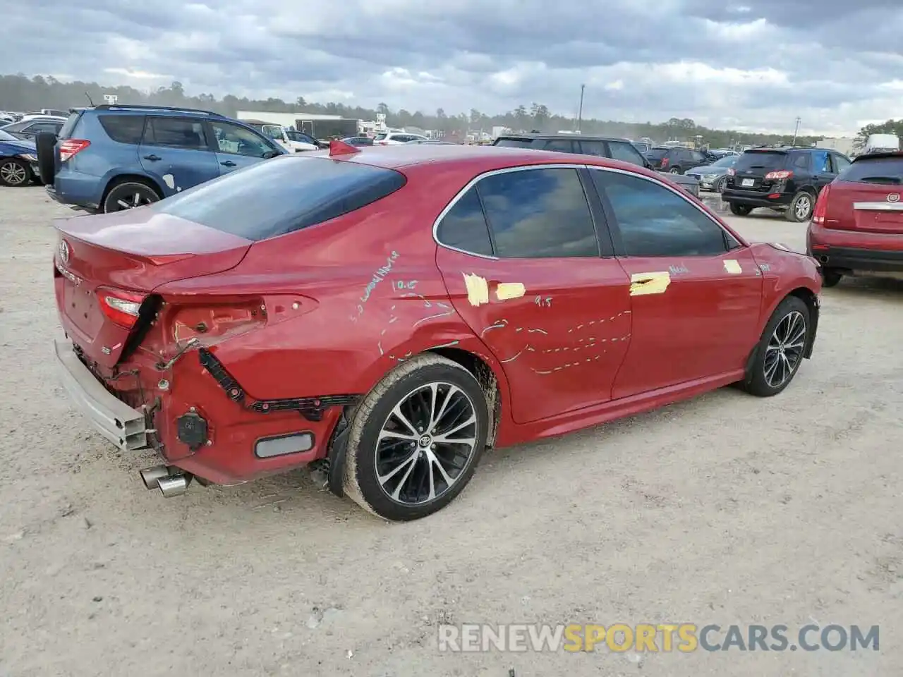 3 Photograph of a damaged car 4T1B11HKXKU269003 TOYOTA CAMRY 2019