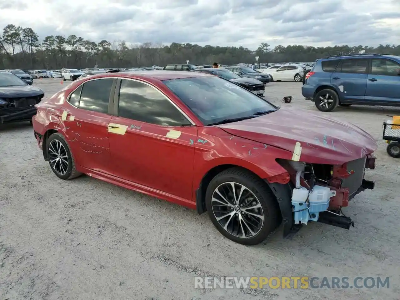 4 Photograph of a damaged car 4T1B11HKXKU269003 TOYOTA CAMRY 2019