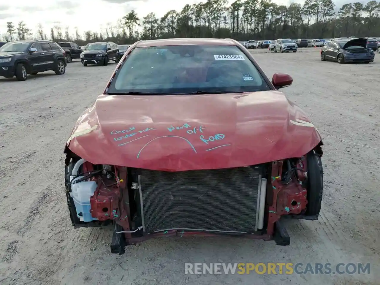 5 Photograph of a damaged car 4T1B11HKXKU269003 TOYOTA CAMRY 2019