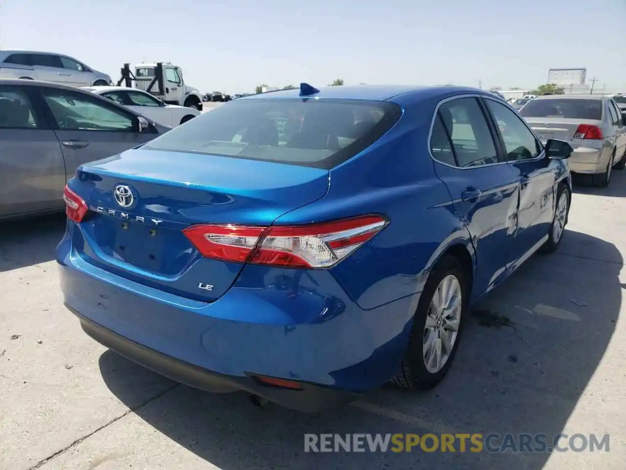 4 Photograph of a damaged car 4T1B11HKXKU269051 TOYOTA CAMRY 2019