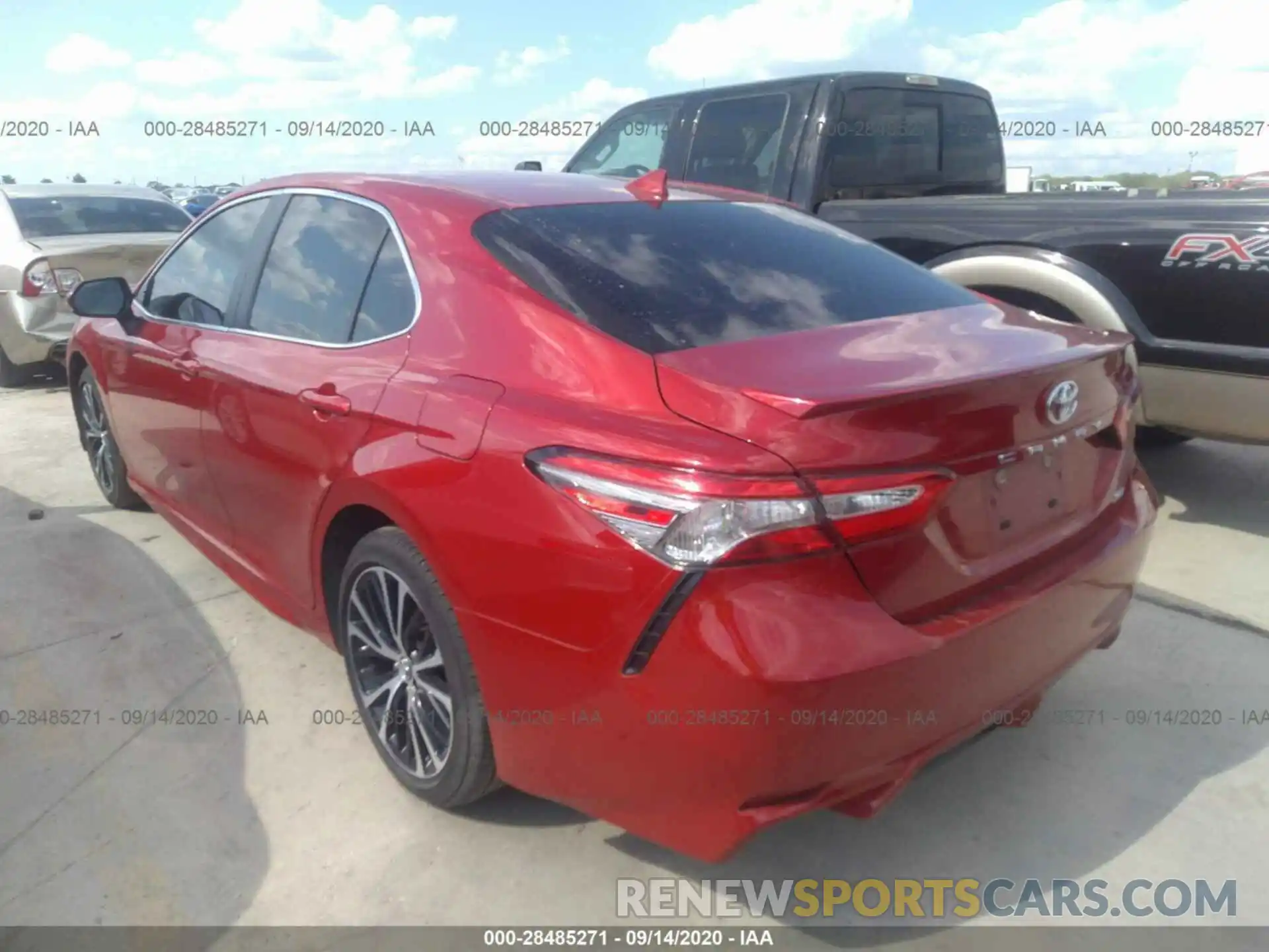 3 Photograph of a damaged car 4T1B11HKXKU271544 TOYOTA CAMRY 2019