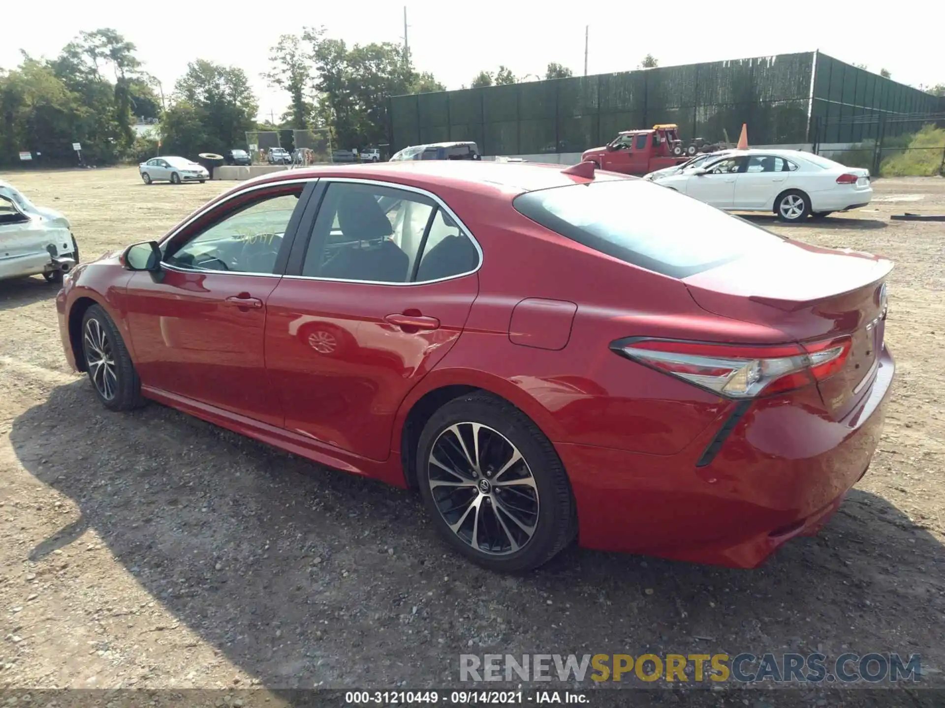 3 Photograph of a damaged car 4T1B11HKXKU271706 TOYOTA CAMRY 2019