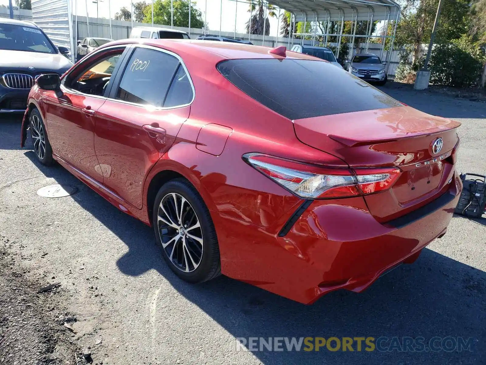 3 Photograph of a damaged car 4T1B11HKXKU275318 TOYOTA CAMRY 2019