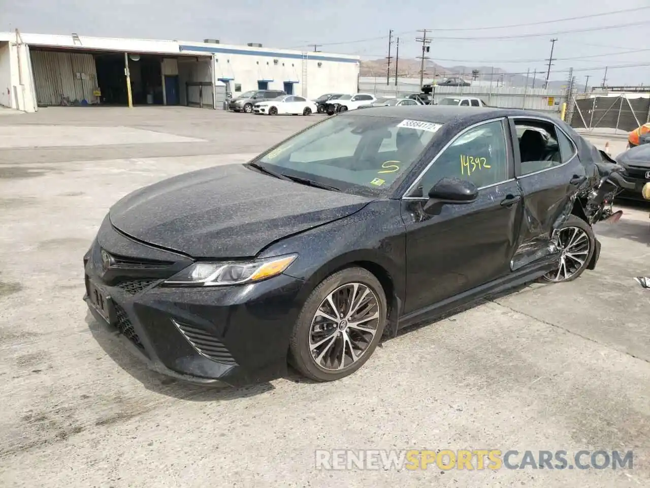 2 Photograph of a damaged car 4T1B11HKXKU277215 TOYOTA CAMRY 2019