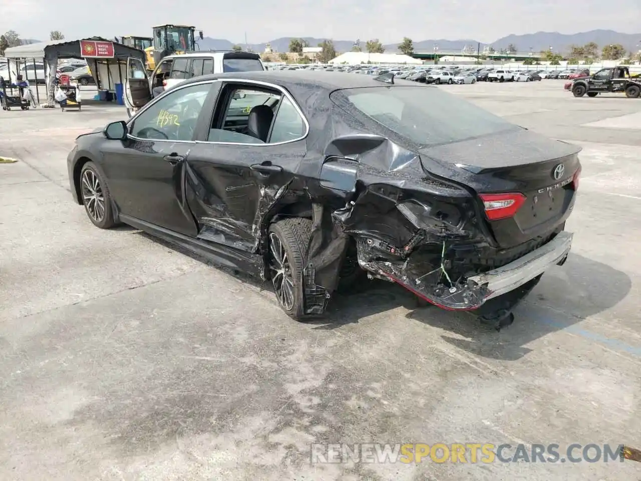 3 Photograph of a damaged car 4T1B11HKXKU277215 TOYOTA CAMRY 2019