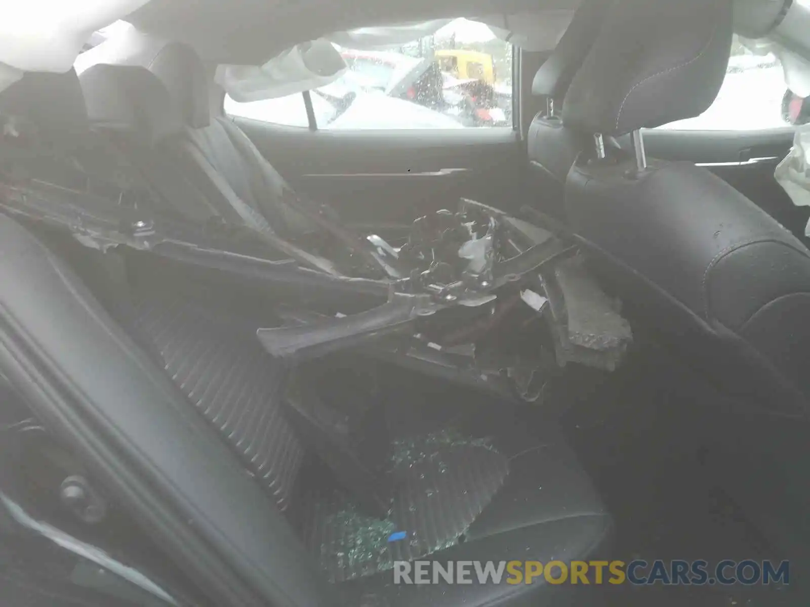 6 Photograph of a damaged car 4T1B11HKXKU277862 TOYOTA CAMRY 2019