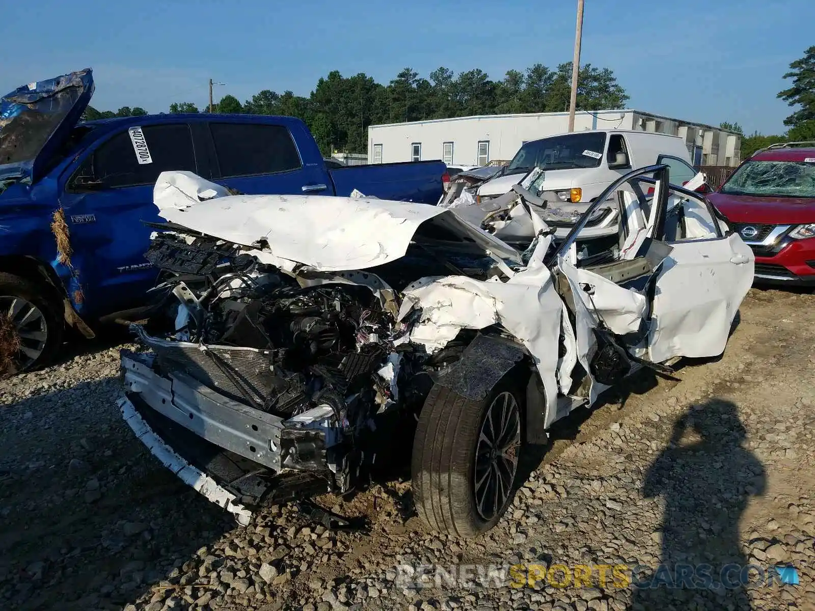 2 Photograph of a damaged car 4T1B11HKXKU277960 TOYOTA CAMRY 2019