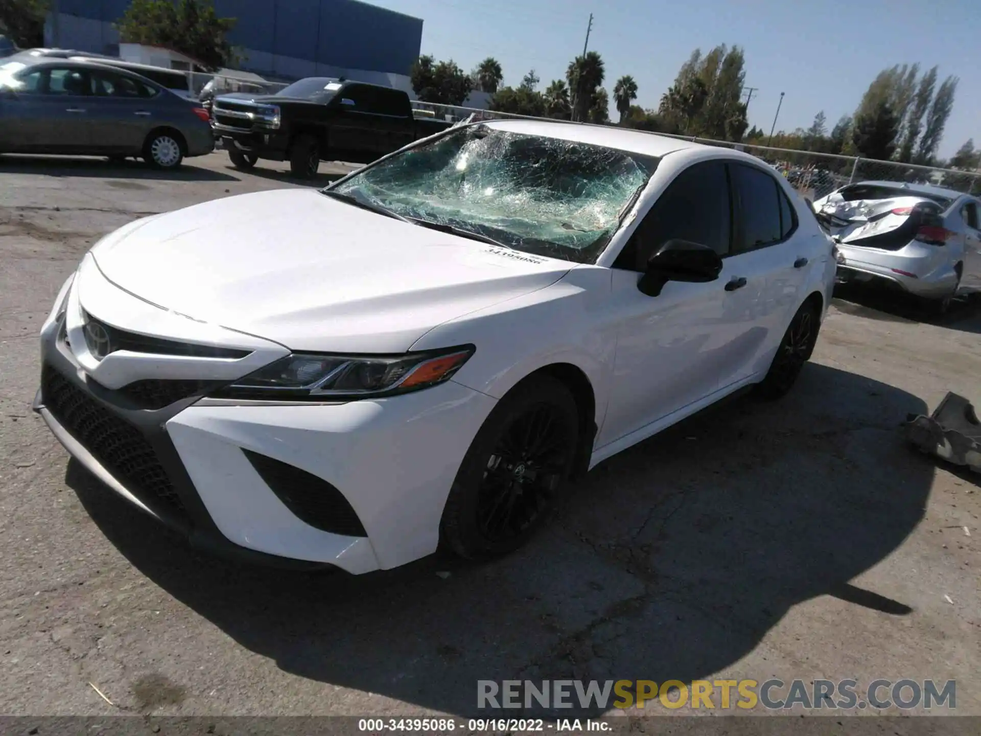 2 Photograph of a damaged car 4T1B11HKXKU279465 TOYOTA CAMRY 2019