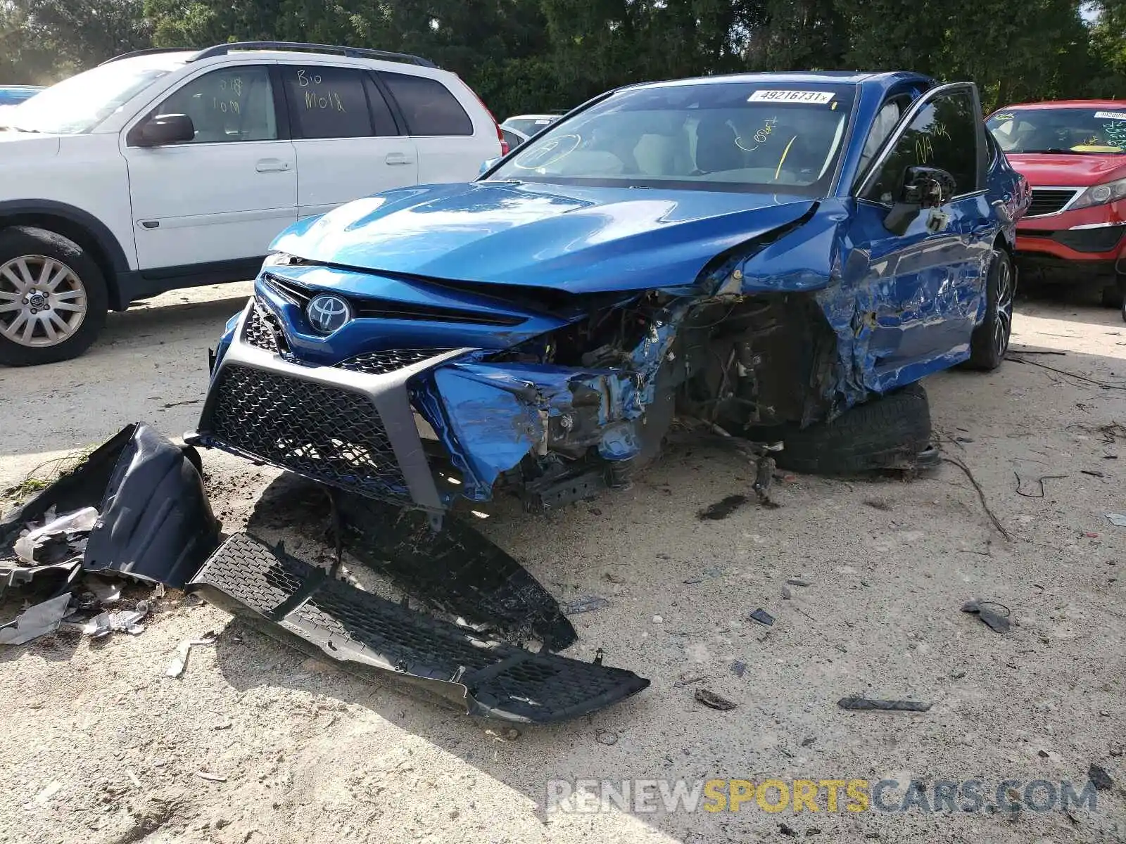 2 Photograph of a damaged car 4T1B11HKXKU280678 TOYOTA CAMRY 2019