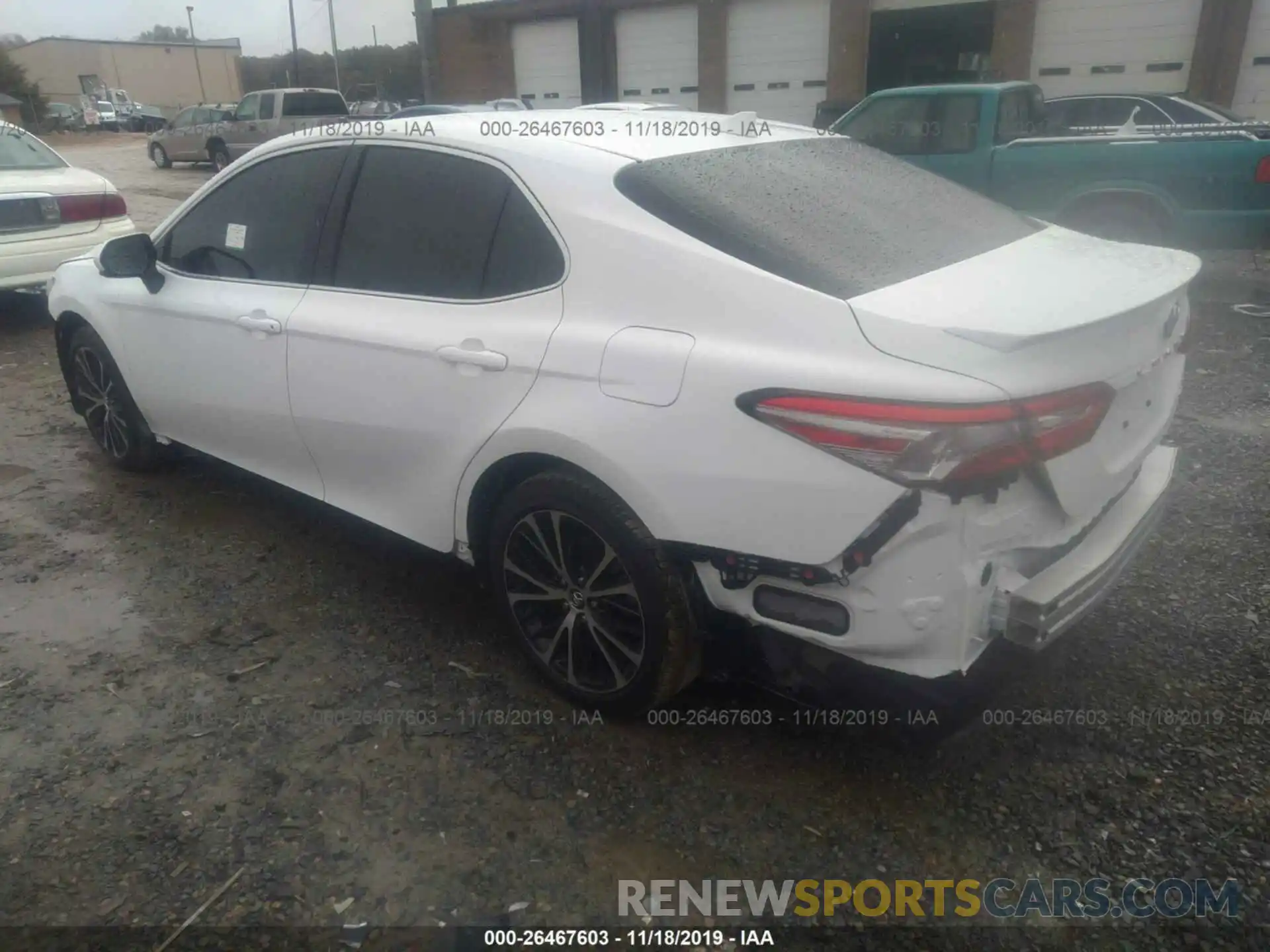 3 Photograph of a damaged car 4T1B11HKXKU280874 TOYOTA CAMRY 2019