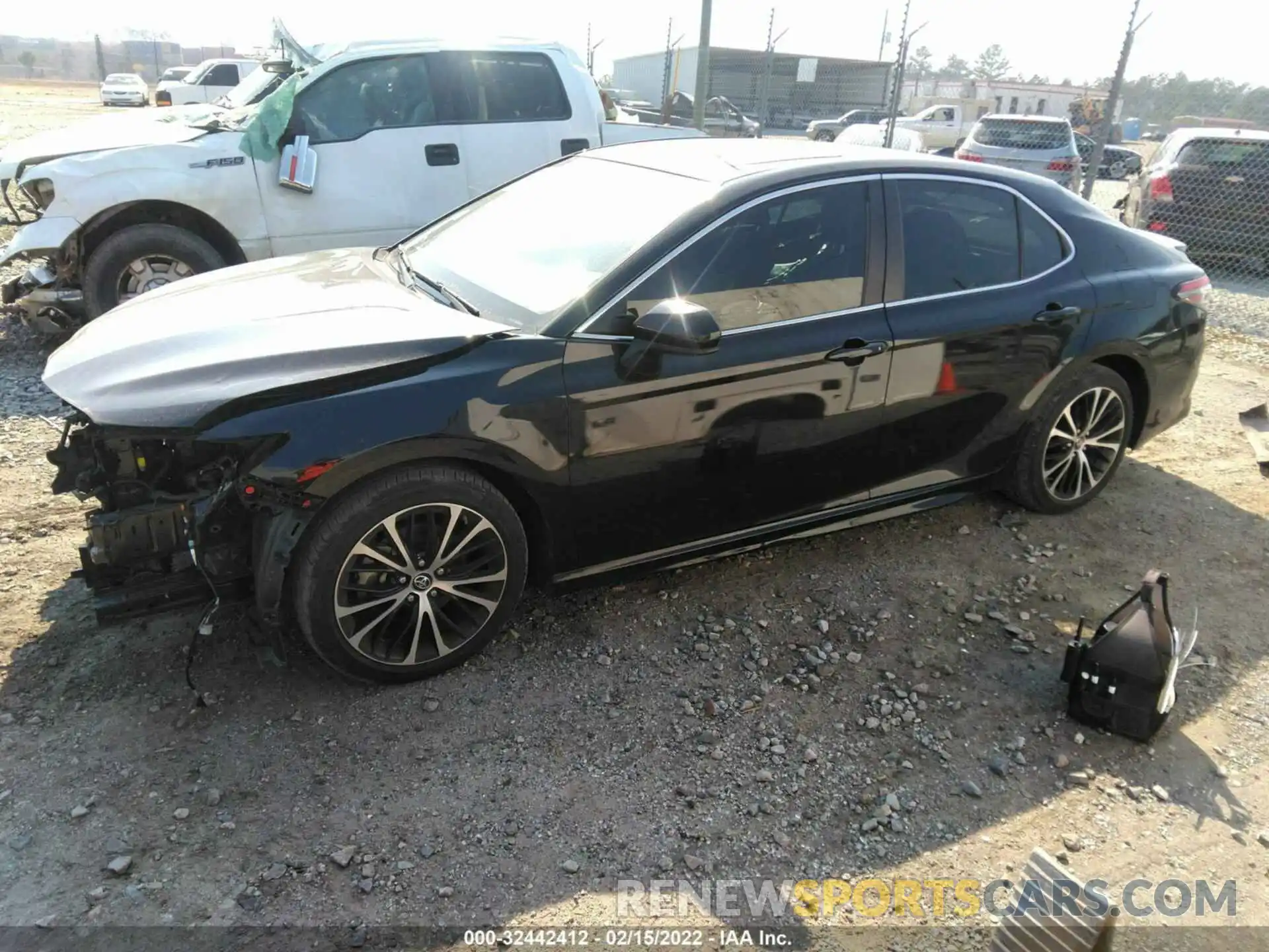 2 Фотография поврежденного автомобиля 4T1B11HKXKU281507 TOYOTA CAMRY 2019