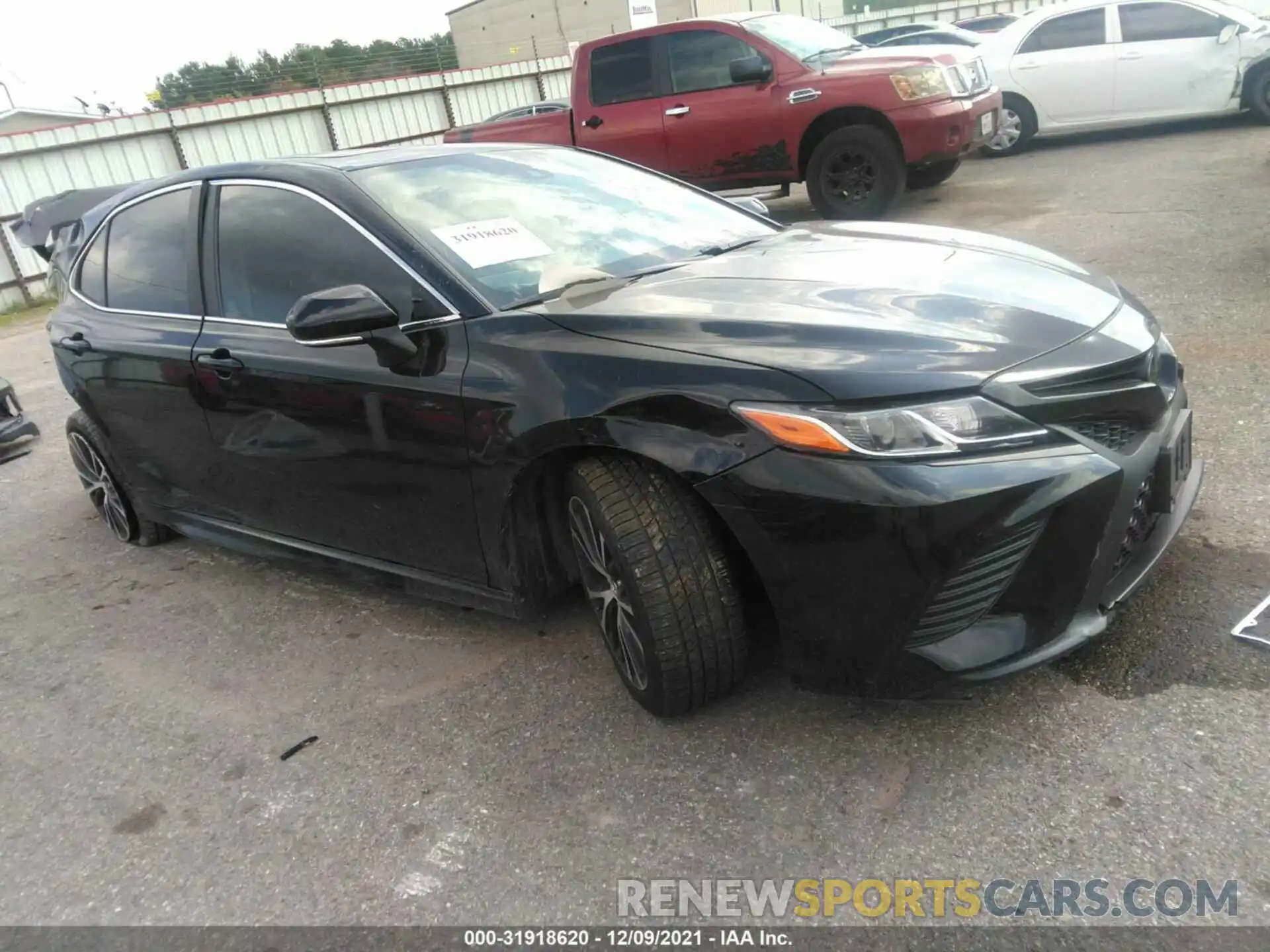 1 Photograph of a damaged car 4T1B11HKXKU281636 TOYOTA CAMRY 2019