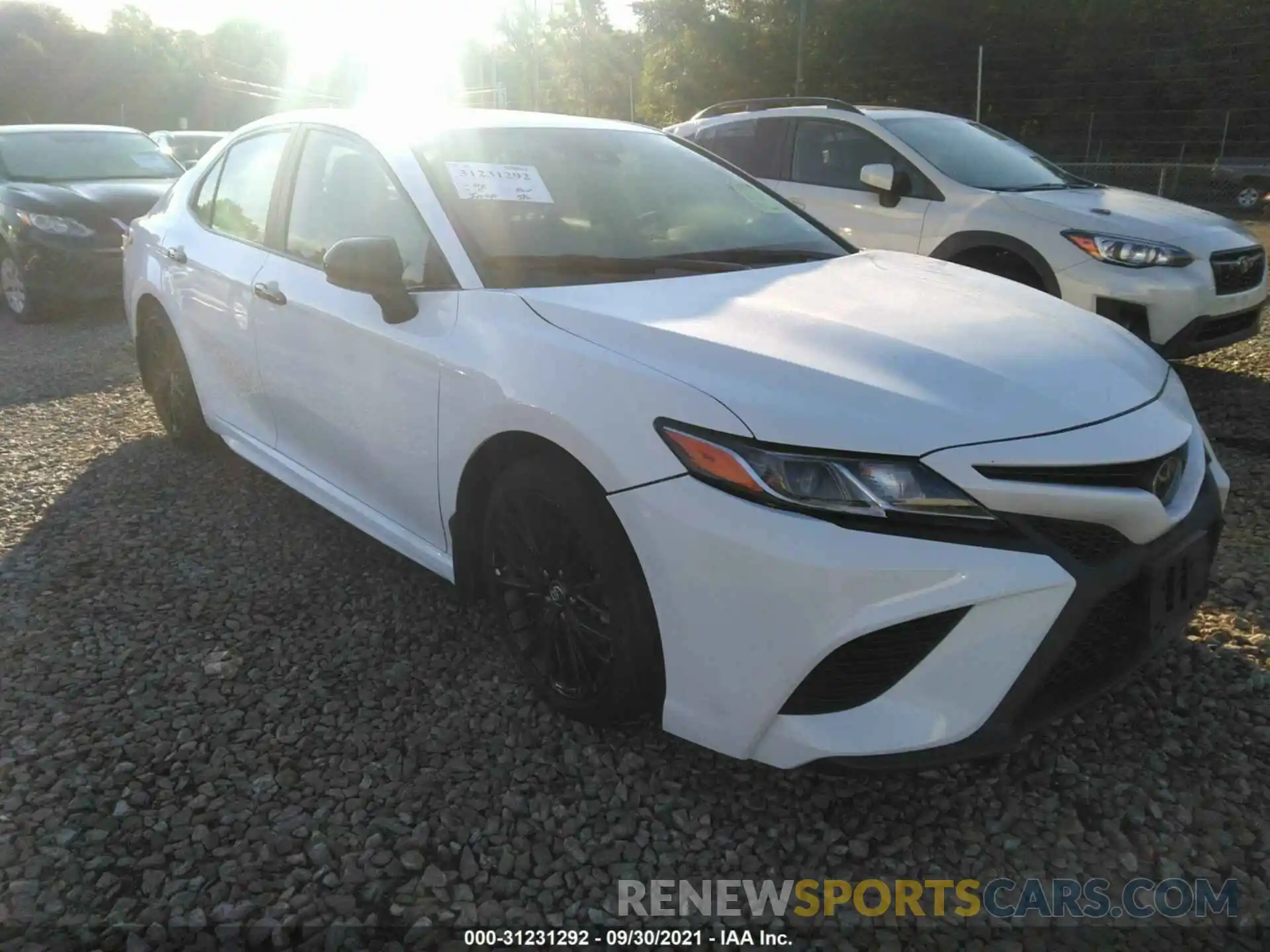 1 Photograph of a damaged car 4T1B11HKXKU282625 TOYOTA CAMRY 2019