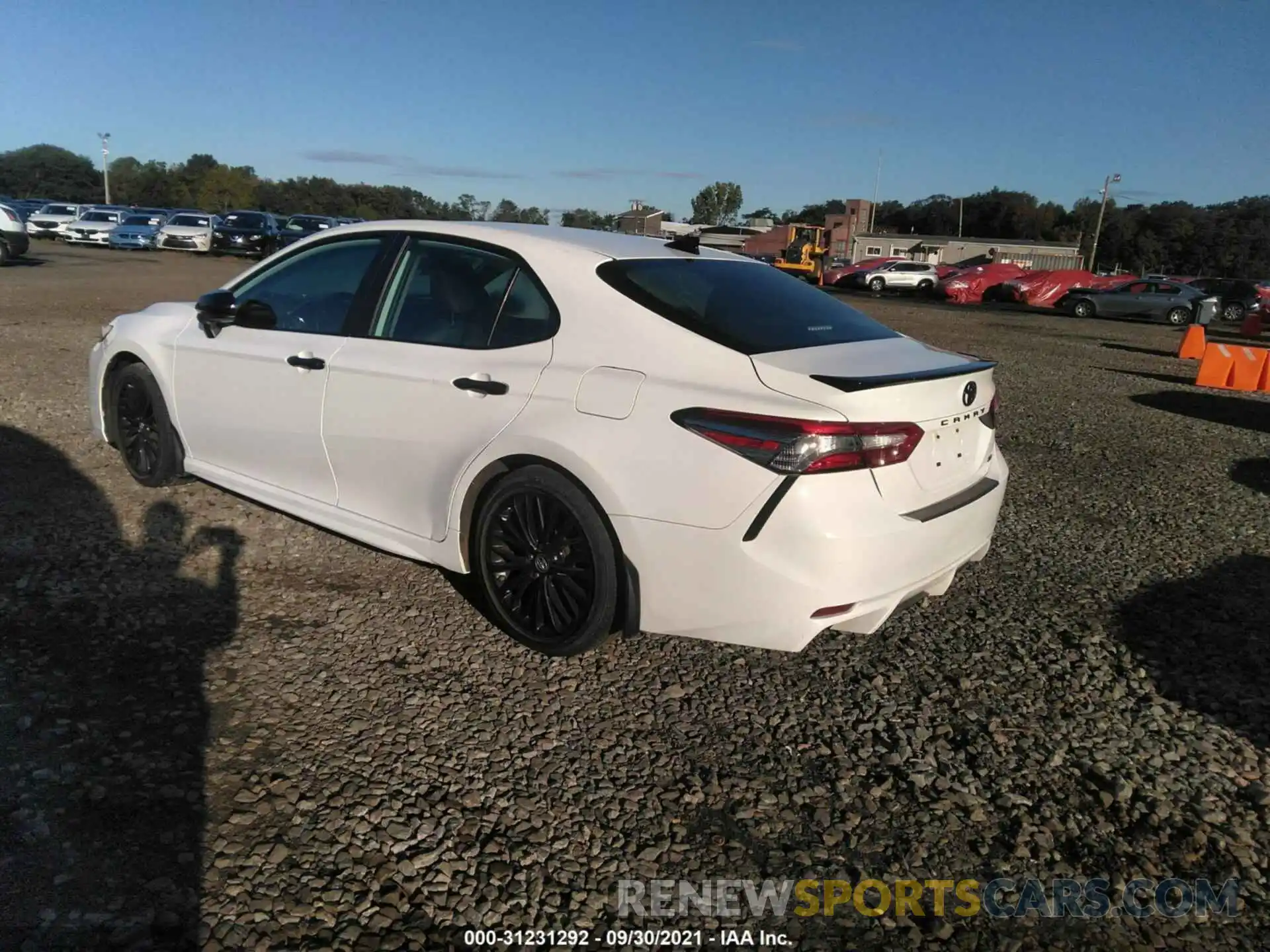 3 Photograph of a damaged car 4T1B11HKXKU282625 TOYOTA CAMRY 2019