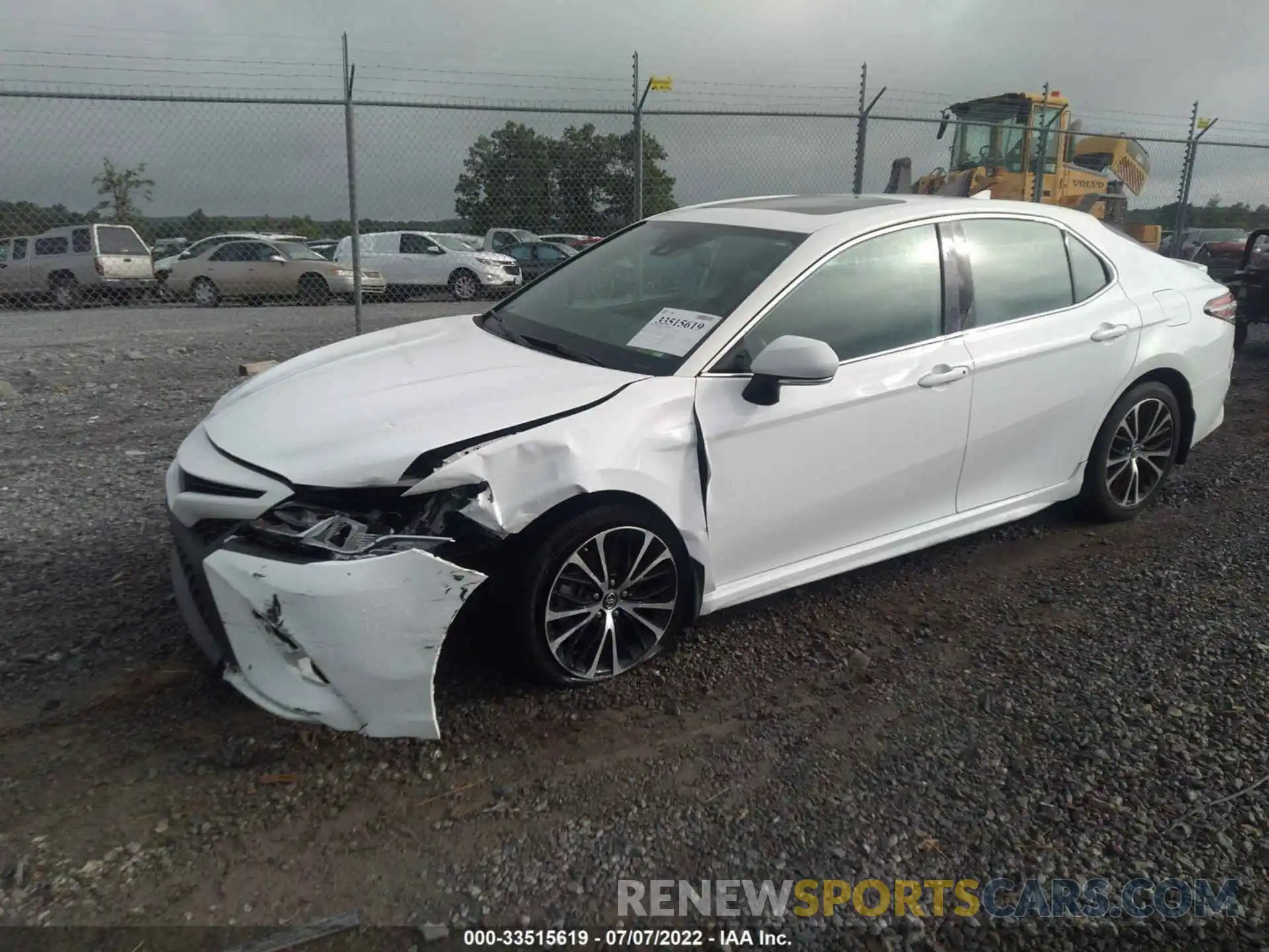 2 Photograph of a damaged car 4T1B11HKXKU283662 TOYOTA CAMRY 2019