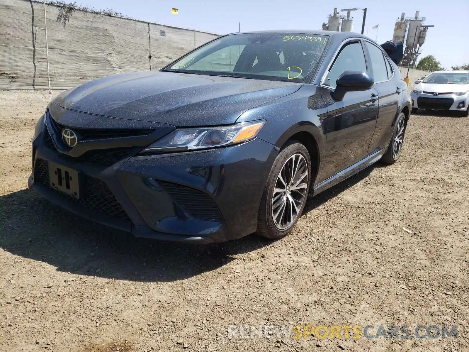 2 Photograph of a damaged car 4T1B11HKXKU284519 TOYOTA CAMRY 2019