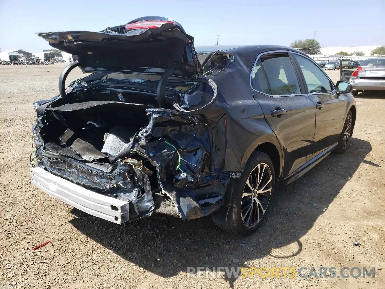 4 Фотография поврежденного автомобиля 4T1B11HKXKU284519 TOYOTA CAMRY 2019