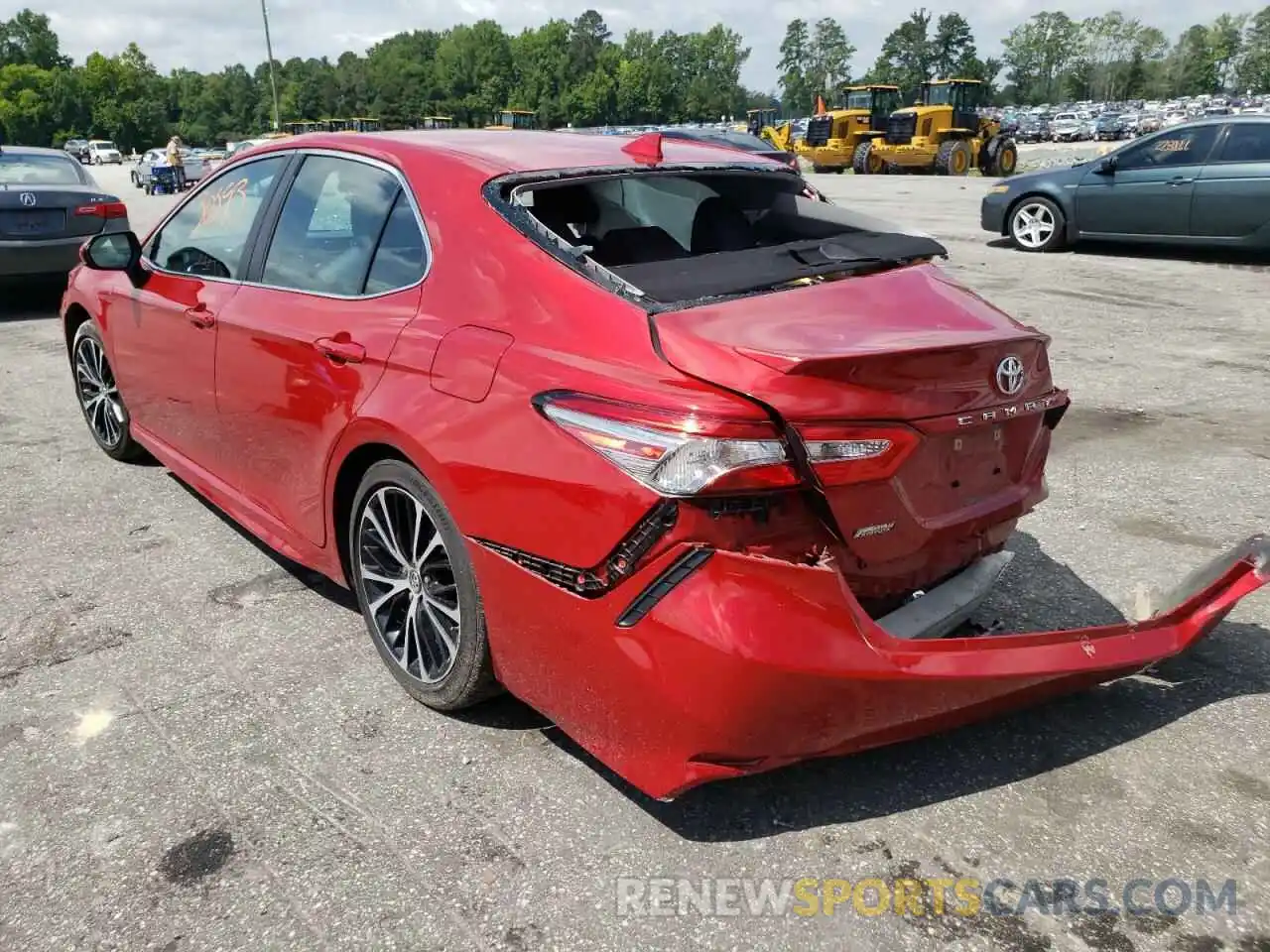 3 Photograph of a damaged car 4T1B11HKXKU285301 TOYOTA CAMRY 2019