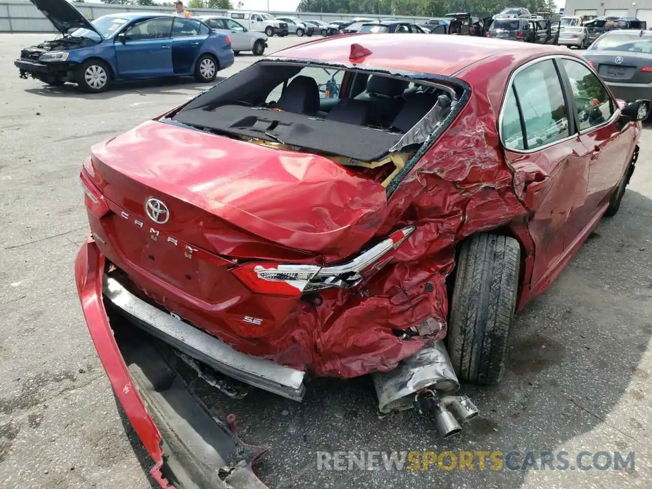 9 Photograph of a damaged car 4T1B11HKXKU285301 TOYOTA CAMRY 2019