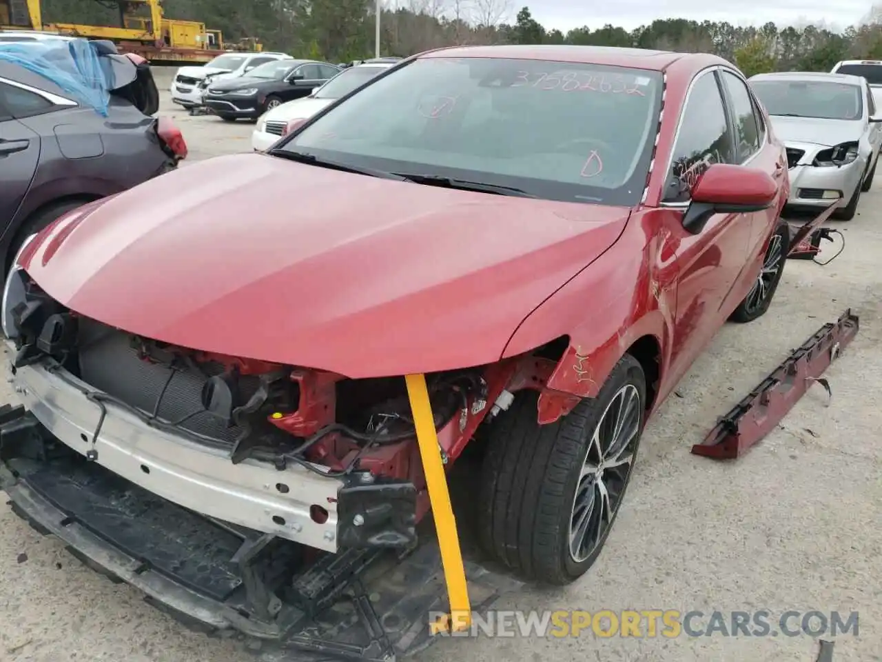 2 Photograph of a damaged car 4T1B11HKXKU288179 TOYOTA CAMRY 2019