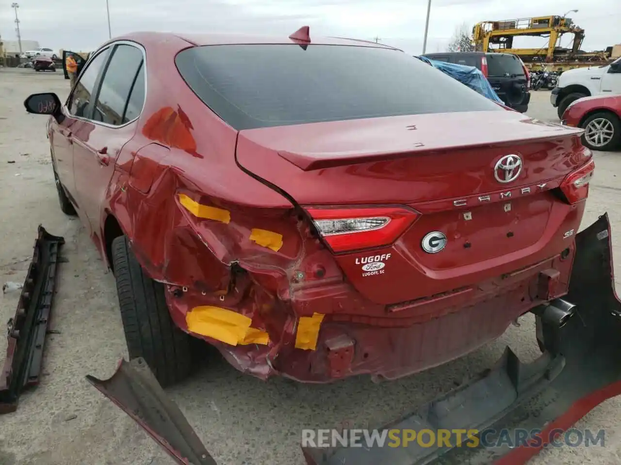 3 Photograph of a damaged car 4T1B11HKXKU288179 TOYOTA CAMRY 2019