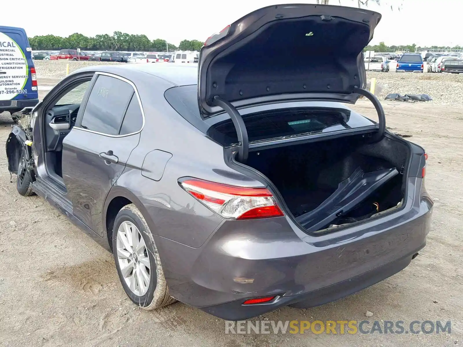 3 Photograph of a damaged car 4T1B11HKXKU289199 TOYOTA CAMRY 2019