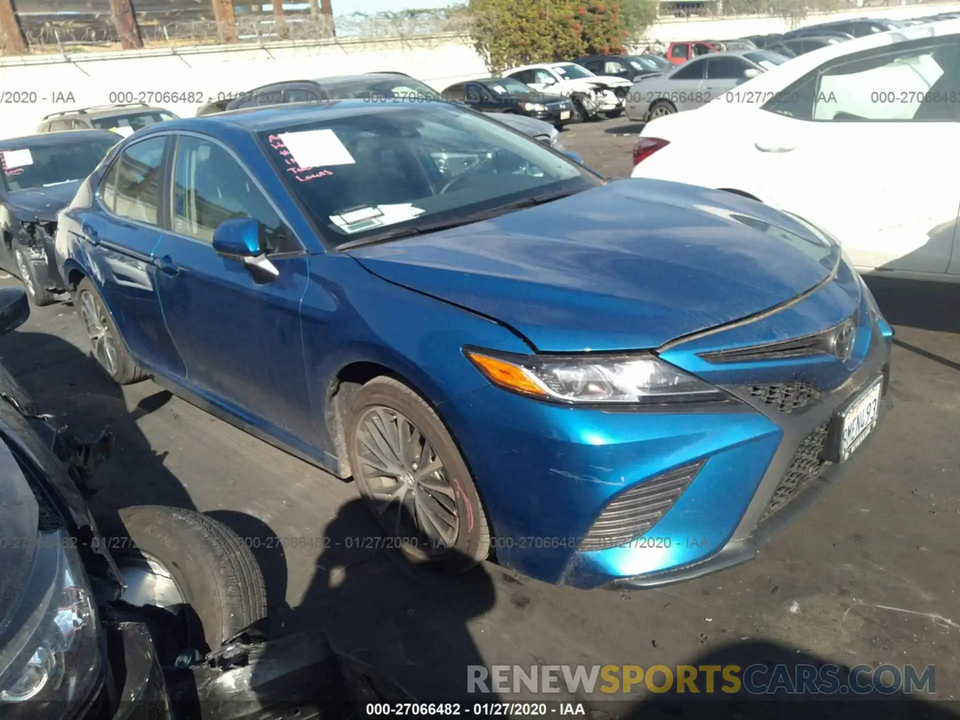 1 Photograph of a damaged car 4T1B11HKXKU289686 TOYOTA CAMRY 2019