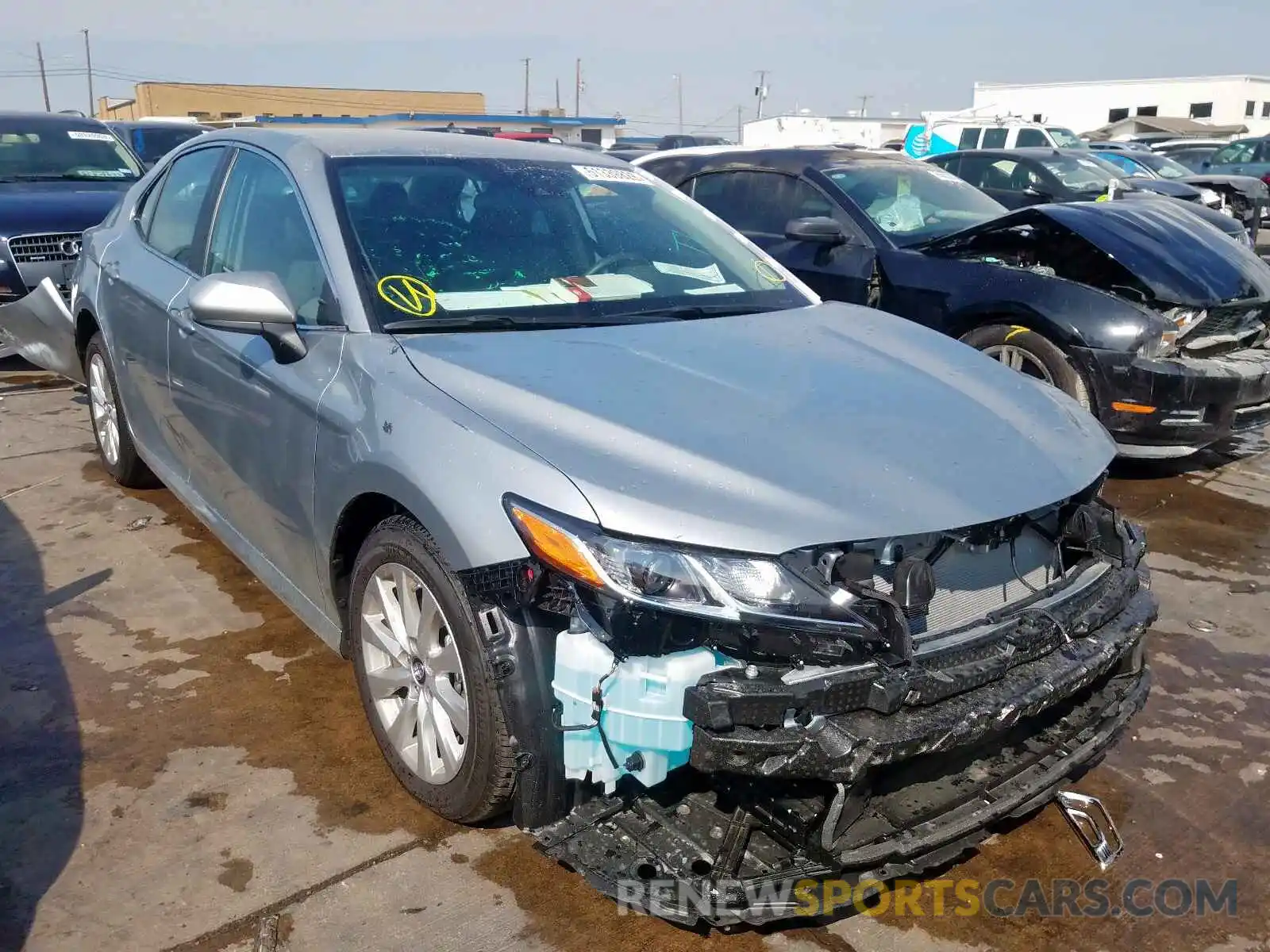 1 Photograph of a damaged car 4T1B11HKXKU289803 TOYOTA CAMRY 2019