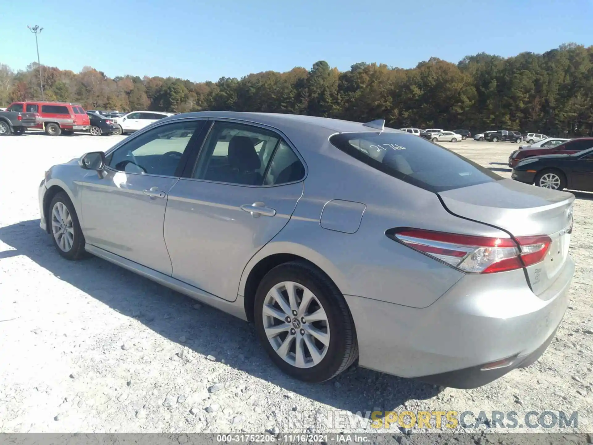 3 Photograph of a damaged car 4T1B11HKXKU290126 TOYOTA CAMRY 2019