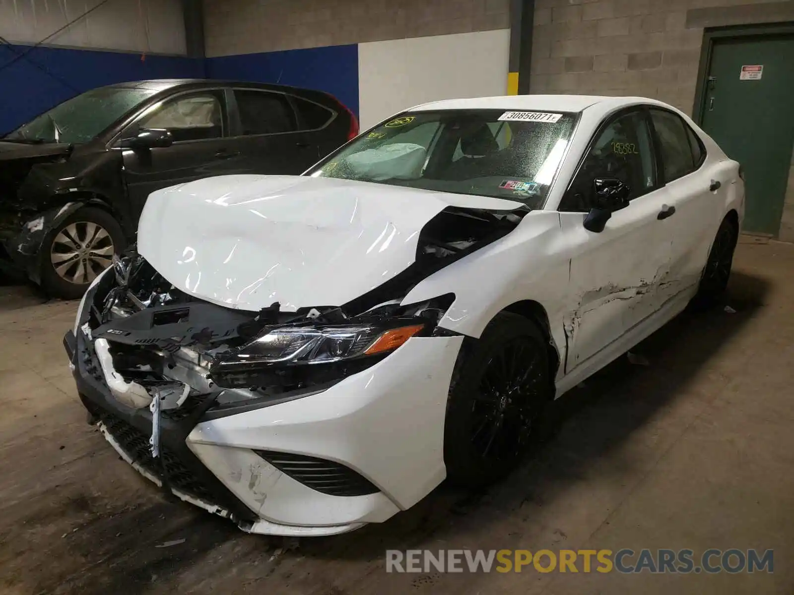 2 Photograph of a damaged car 4T1B11HKXKU290272 TOYOTA CAMRY 2019