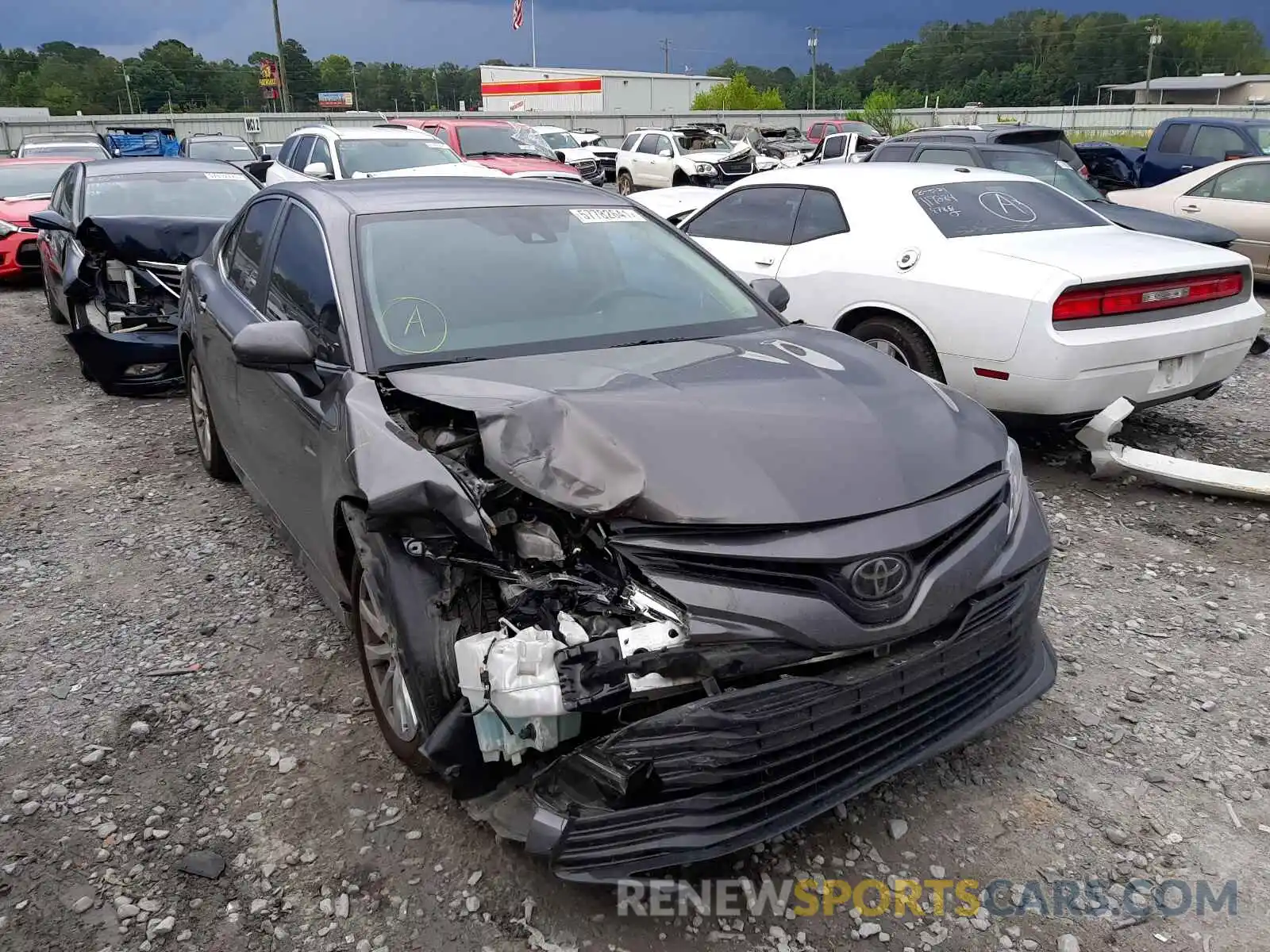 1 Photograph of a damaged car 4T1B11HKXKU290529 TOYOTA CAMRY 2019