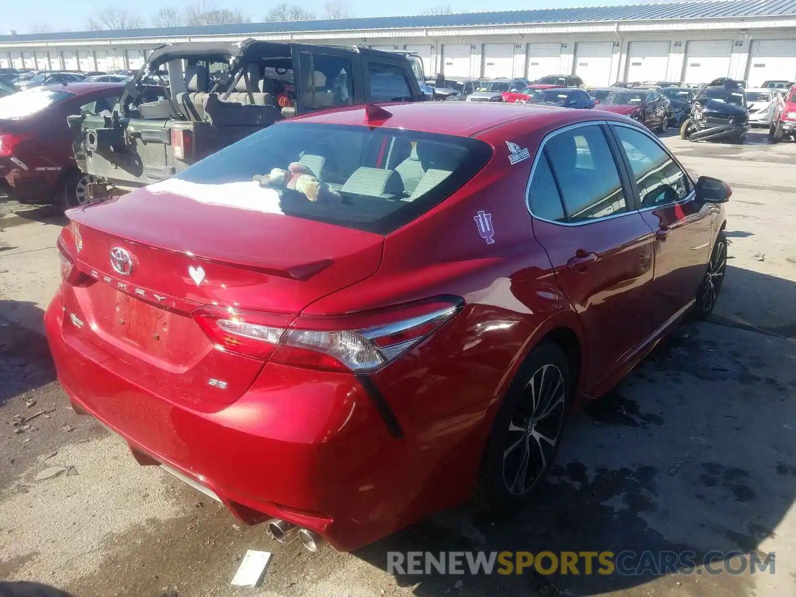 4 Photograph of a damaged car 4T1B11HKXKU294273 TOYOTA CAMRY 2019