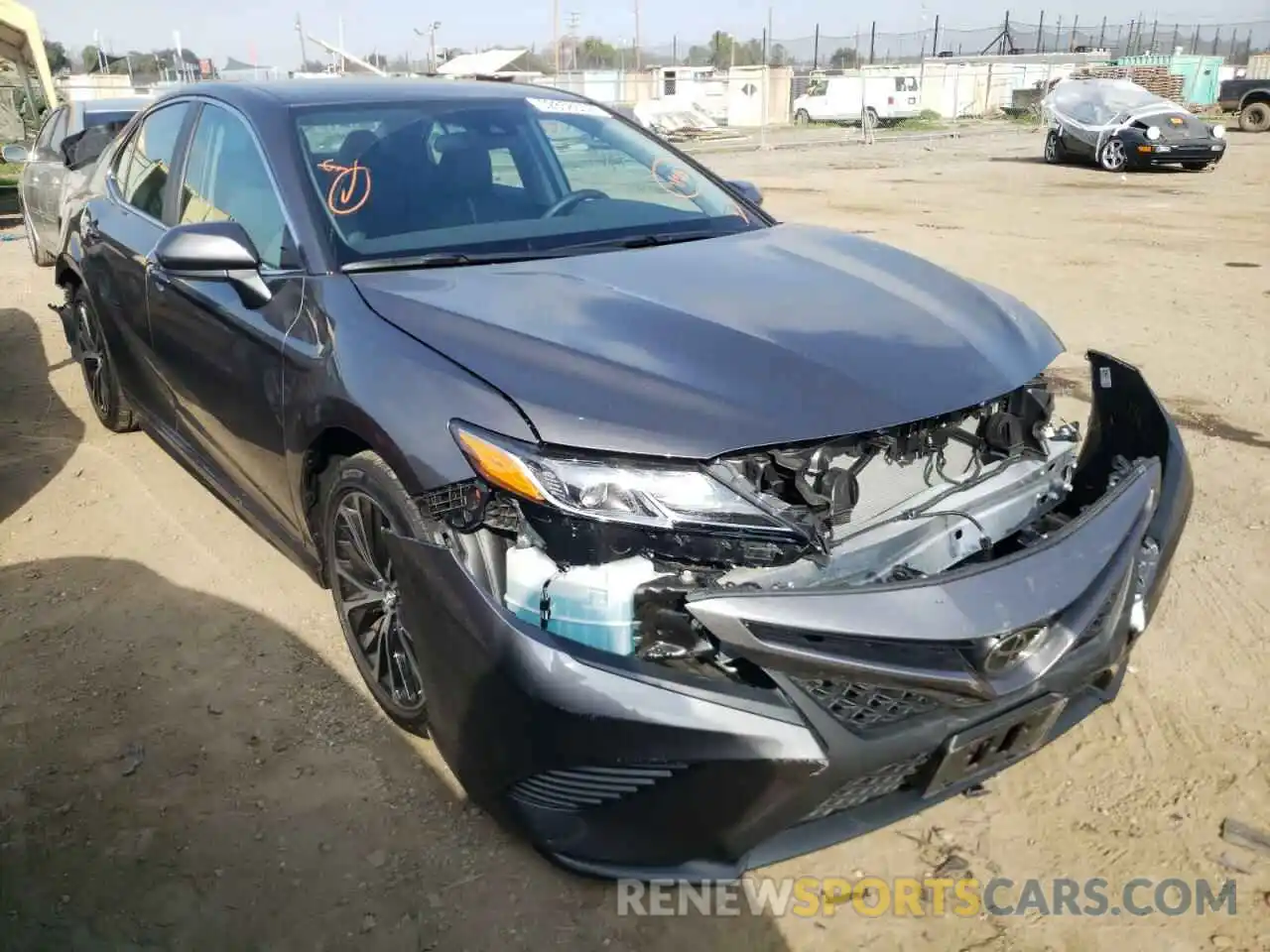 1 Photograph of a damaged car 4T1B11HKXKU294404 TOYOTA CAMRY 2019