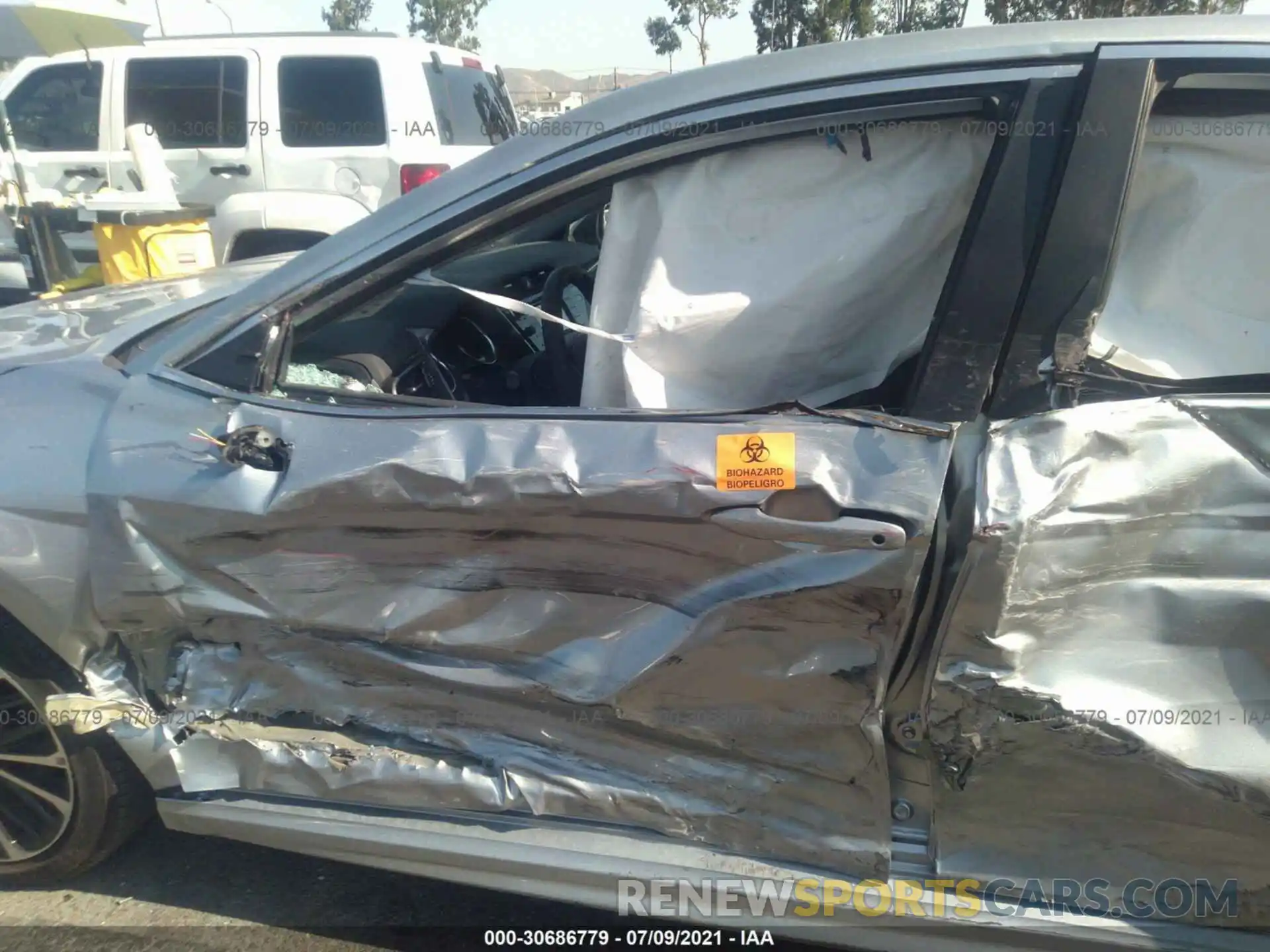 6 Photograph of a damaged car 4T1B11HKXKU294564 TOYOTA CAMRY 2019