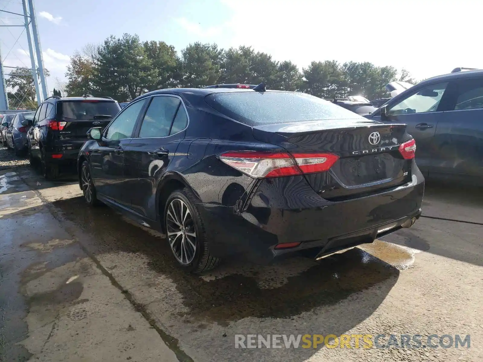 3 Photograph of a damaged car 4T1B11HKXKU295004 TOYOTA CAMRY 2019