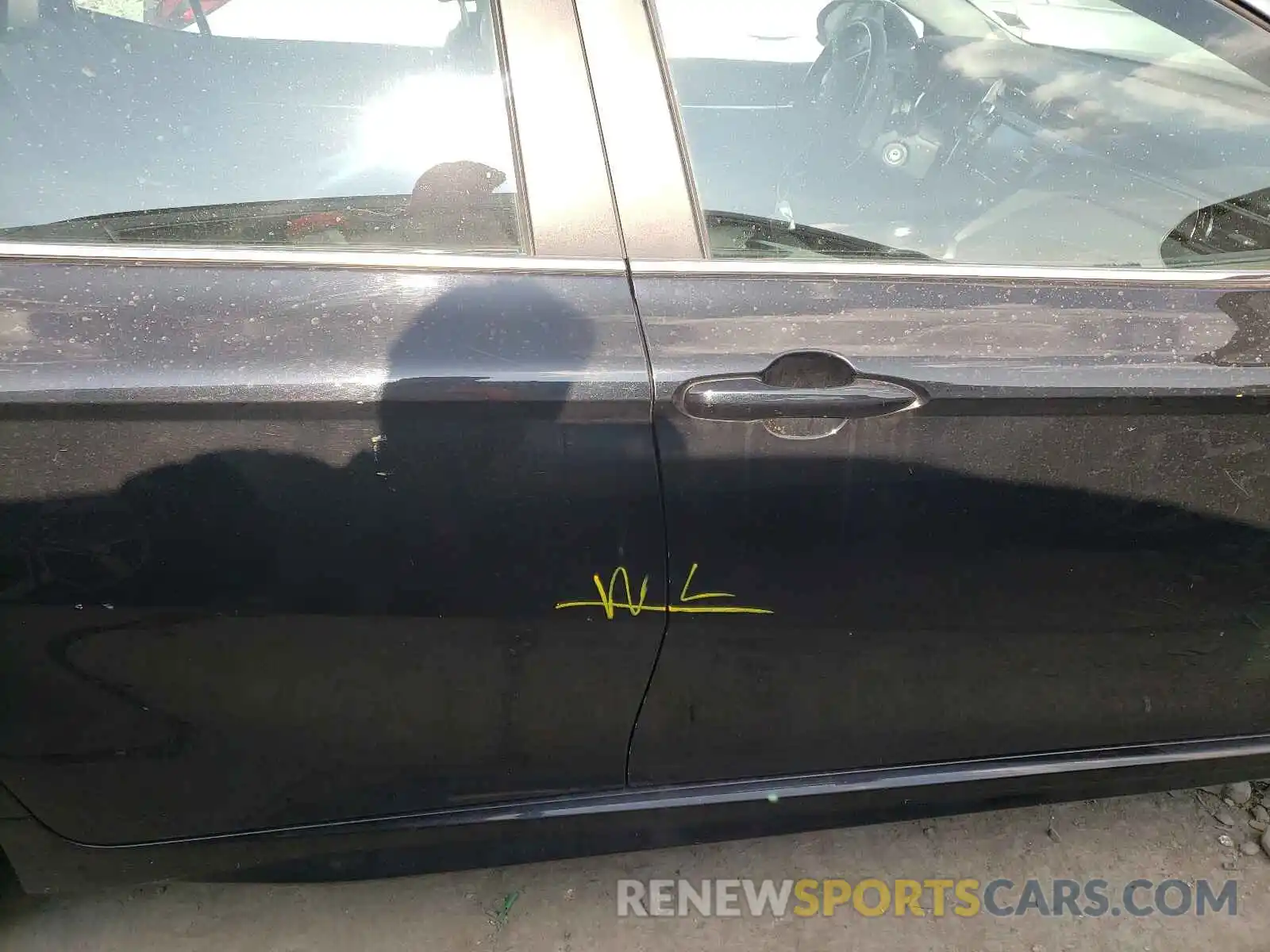 9 Photograph of a damaged car 4T1B11HKXKU295004 TOYOTA CAMRY 2019