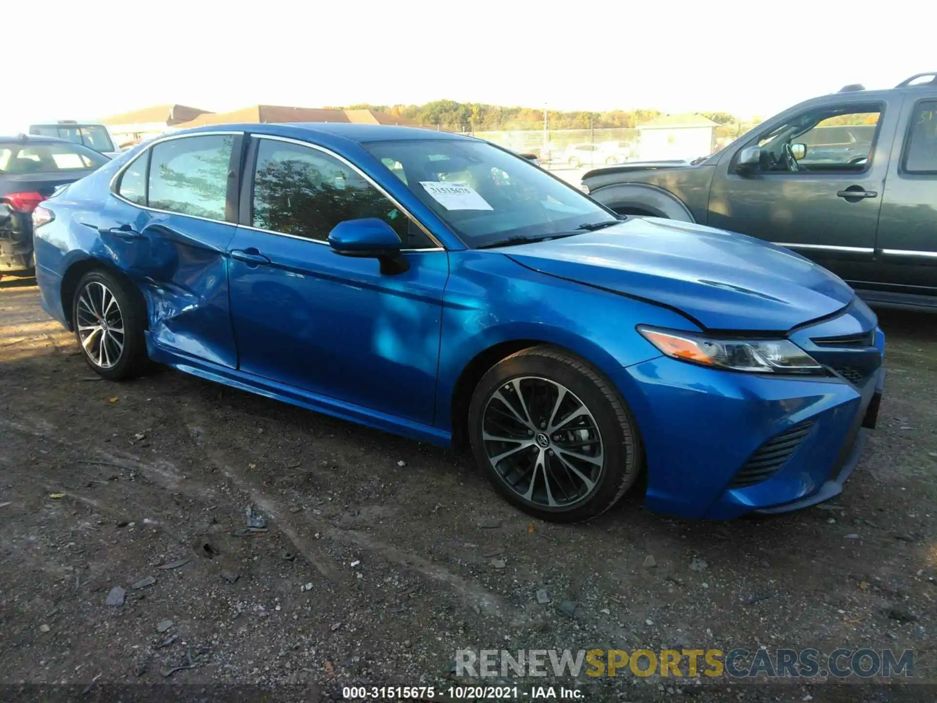 1 Photograph of a damaged car 4T1B11HKXKU295519 TOYOTA CAMRY 2019