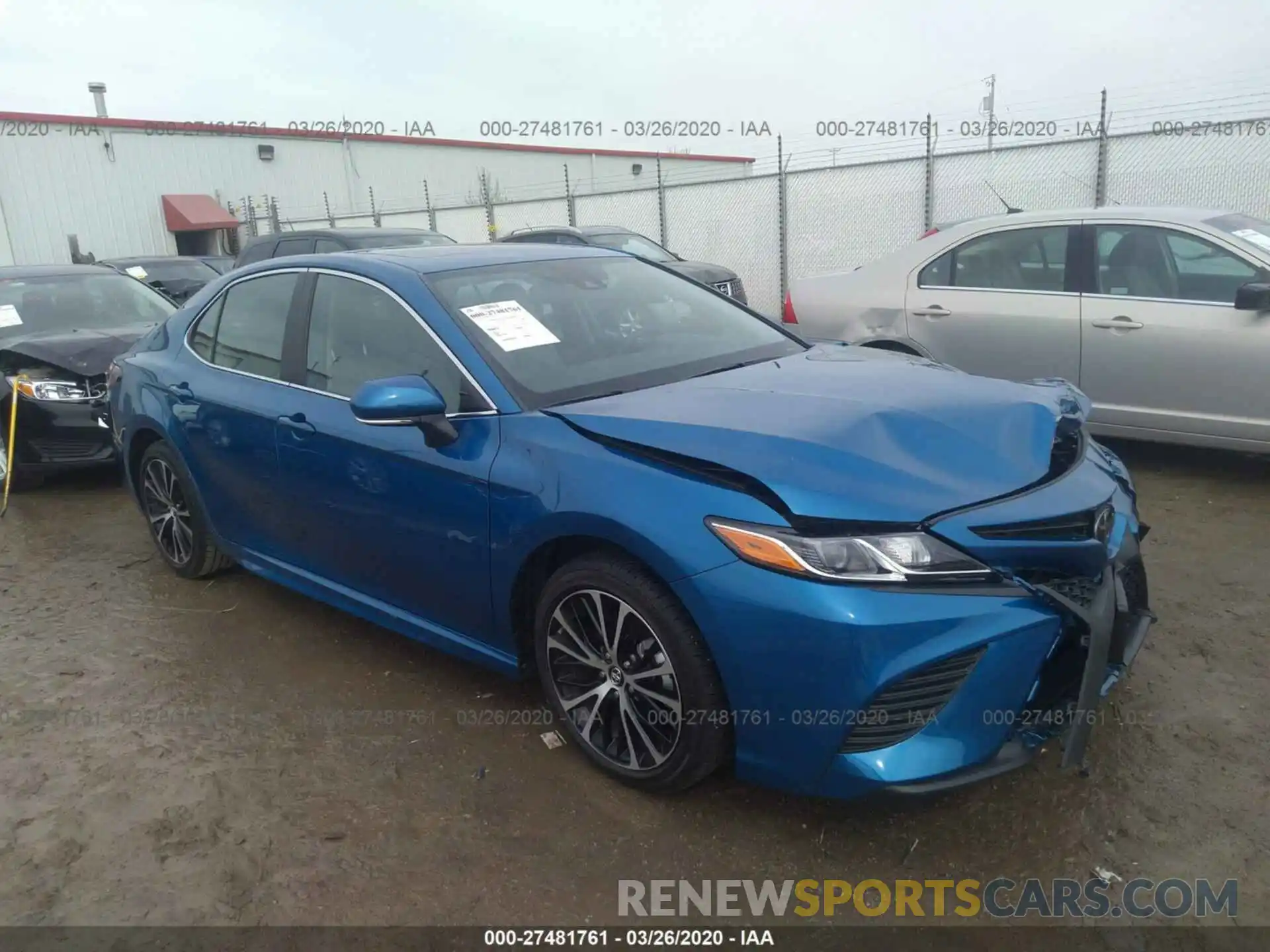 1 Photograph of a damaged car 4T1B11HKXKU295567 TOYOTA CAMRY 2019