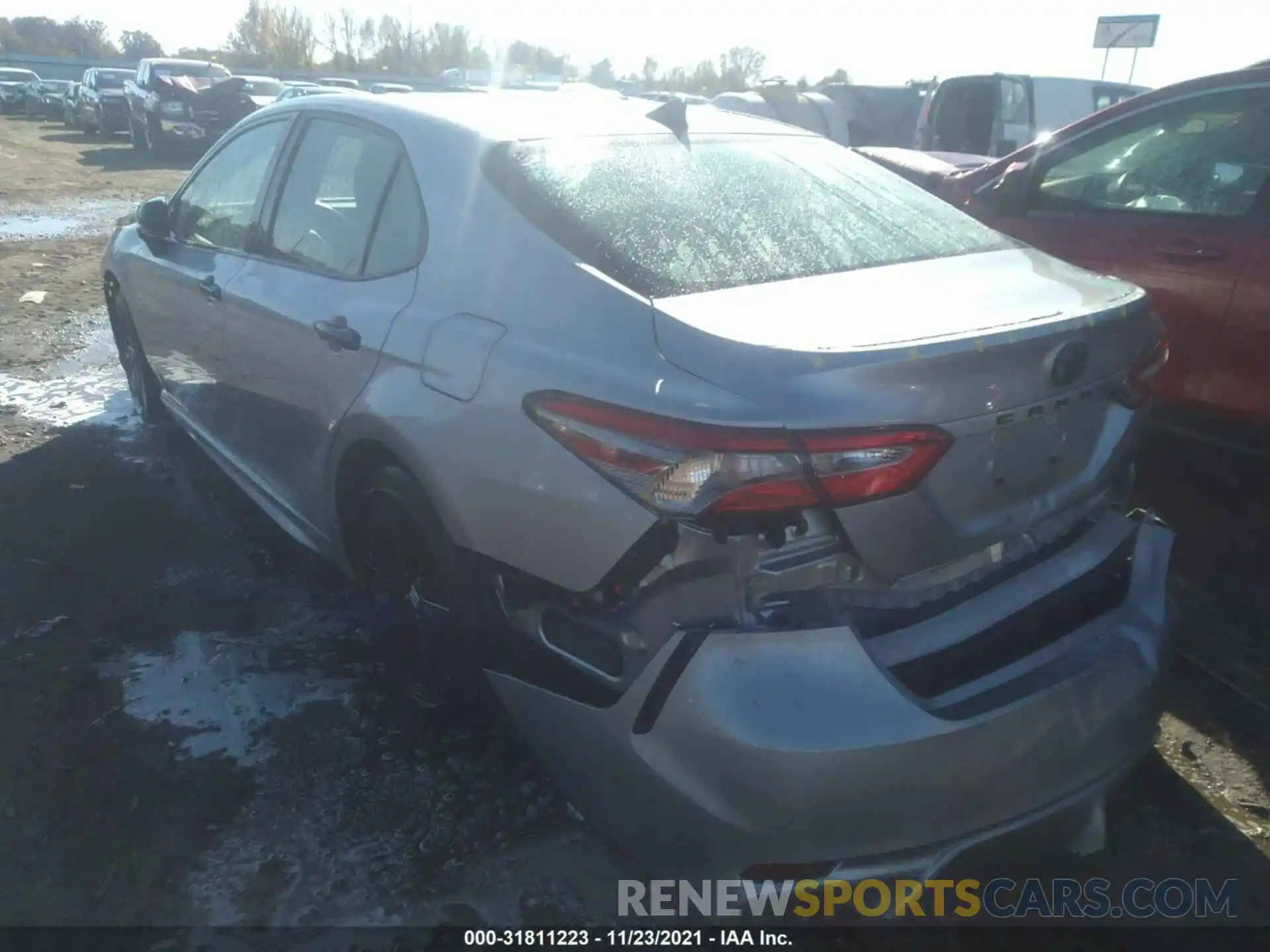 3 Photograph of a damaged car 4T1B11HKXKU295777 TOYOTA CAMRY 2019