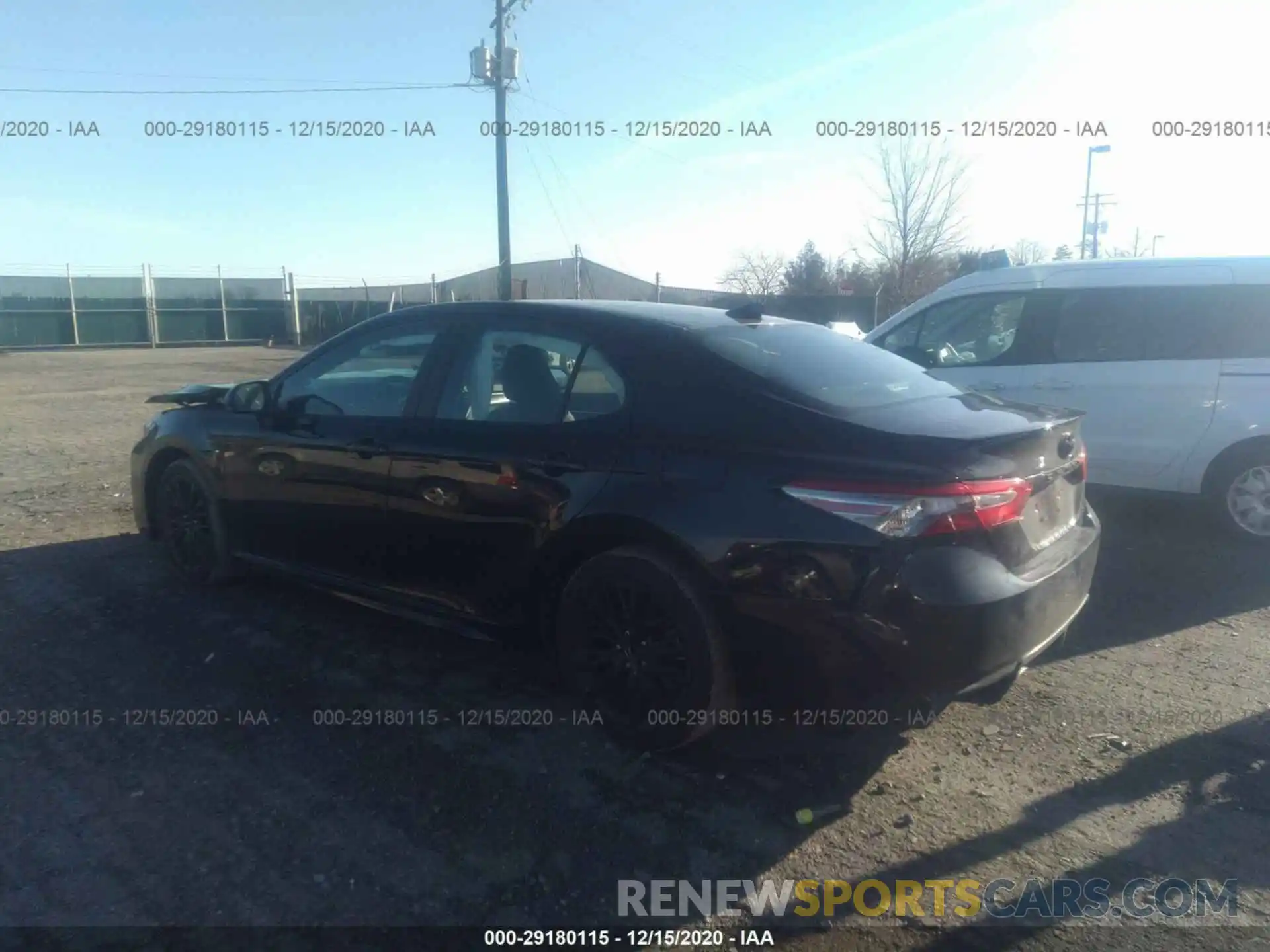 3 Photograph of a damaged car 4T1B11HKXKU298761 TOYOTA CAMRY 2019