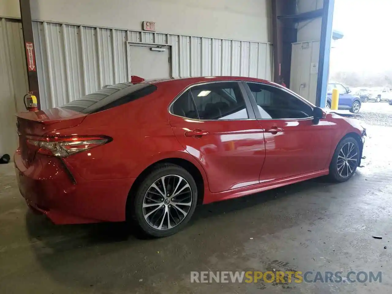 3 Photograph of a damaged car 4T1B11HKXKU299361 TOYOTA CAMRY 2019