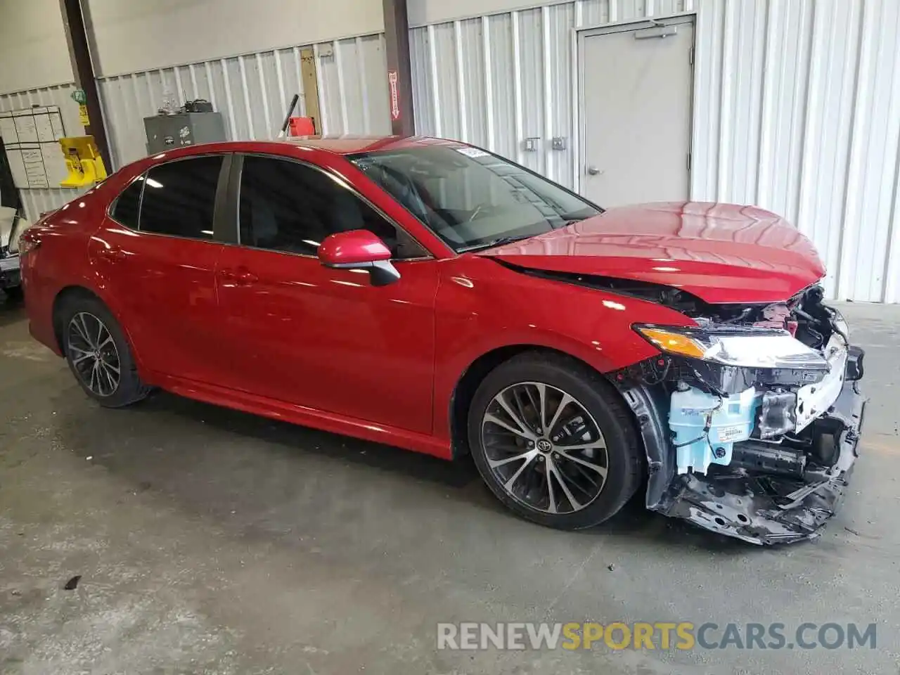 4 Photograph of a damaged car 4T1B11HKXKU299361 TOYOTA CAMRY 2019