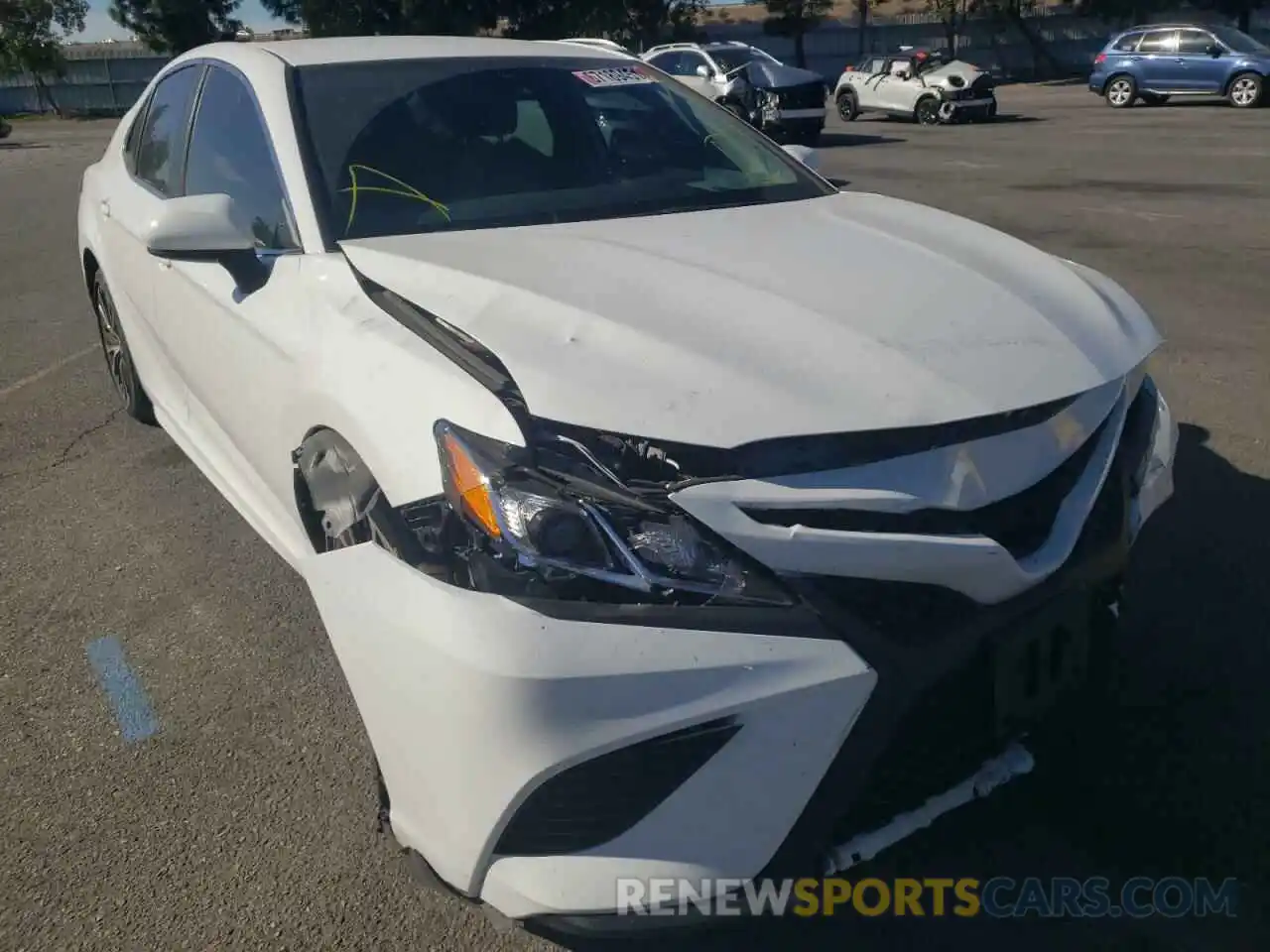 1 Photograph of a damaged car 4T1B11HKXKU299649 TOYOTA CAMRY 2019