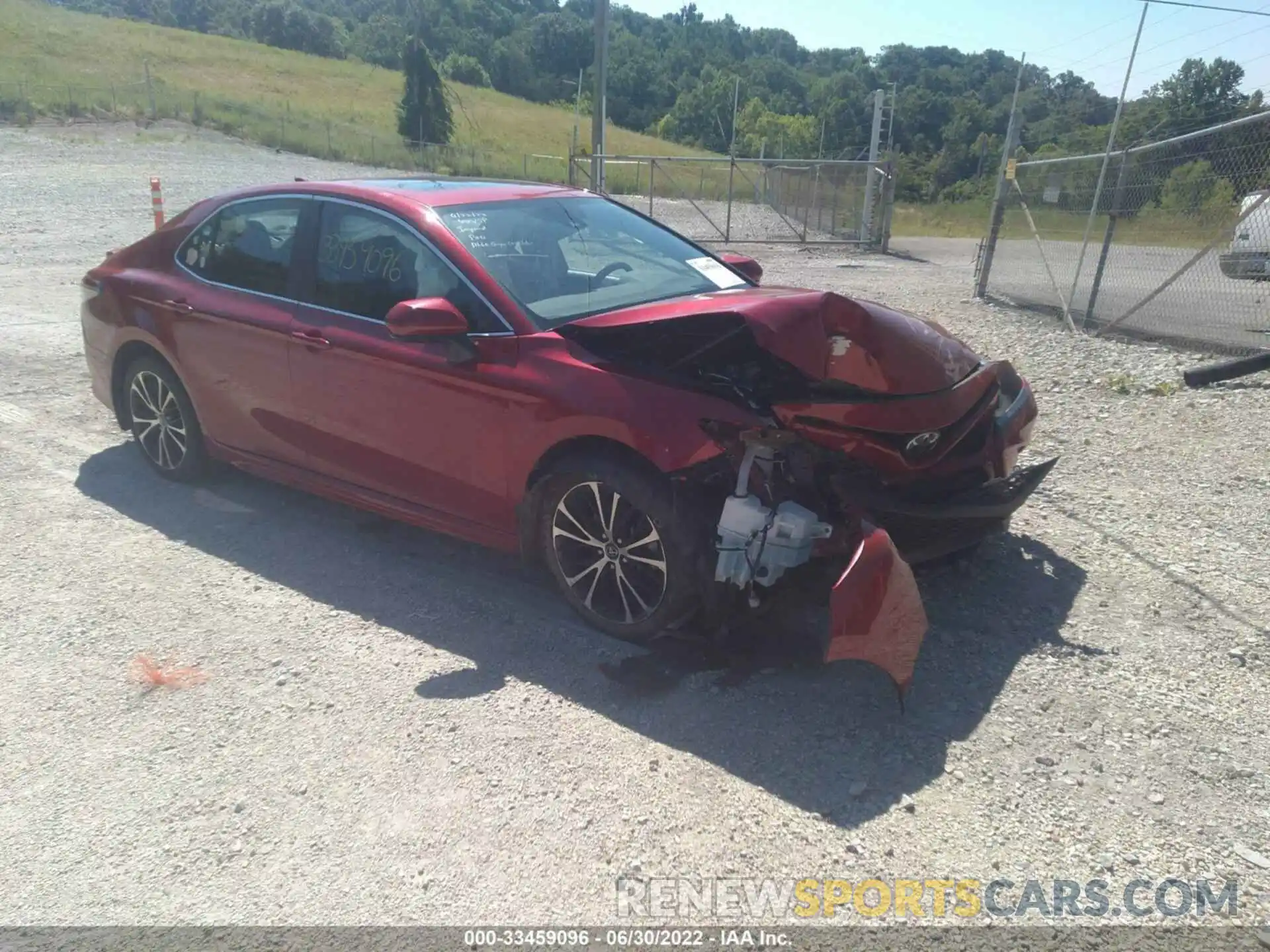 1 Photograph of a damaged car 4T1B11HKXKU299747 TOYOTA CAMRY 2019