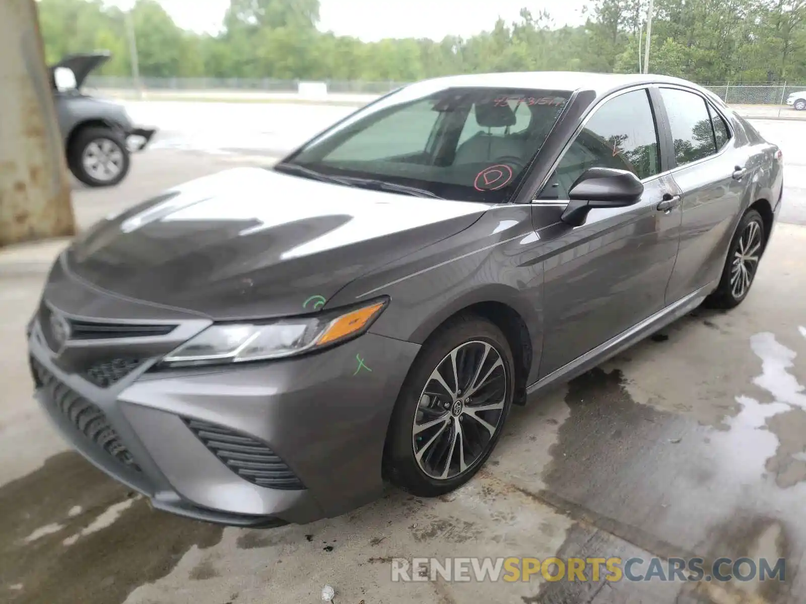 2 Photograph of a damaged car 4T1B11HKXKU299800 TOYOTA CAMRY 2019